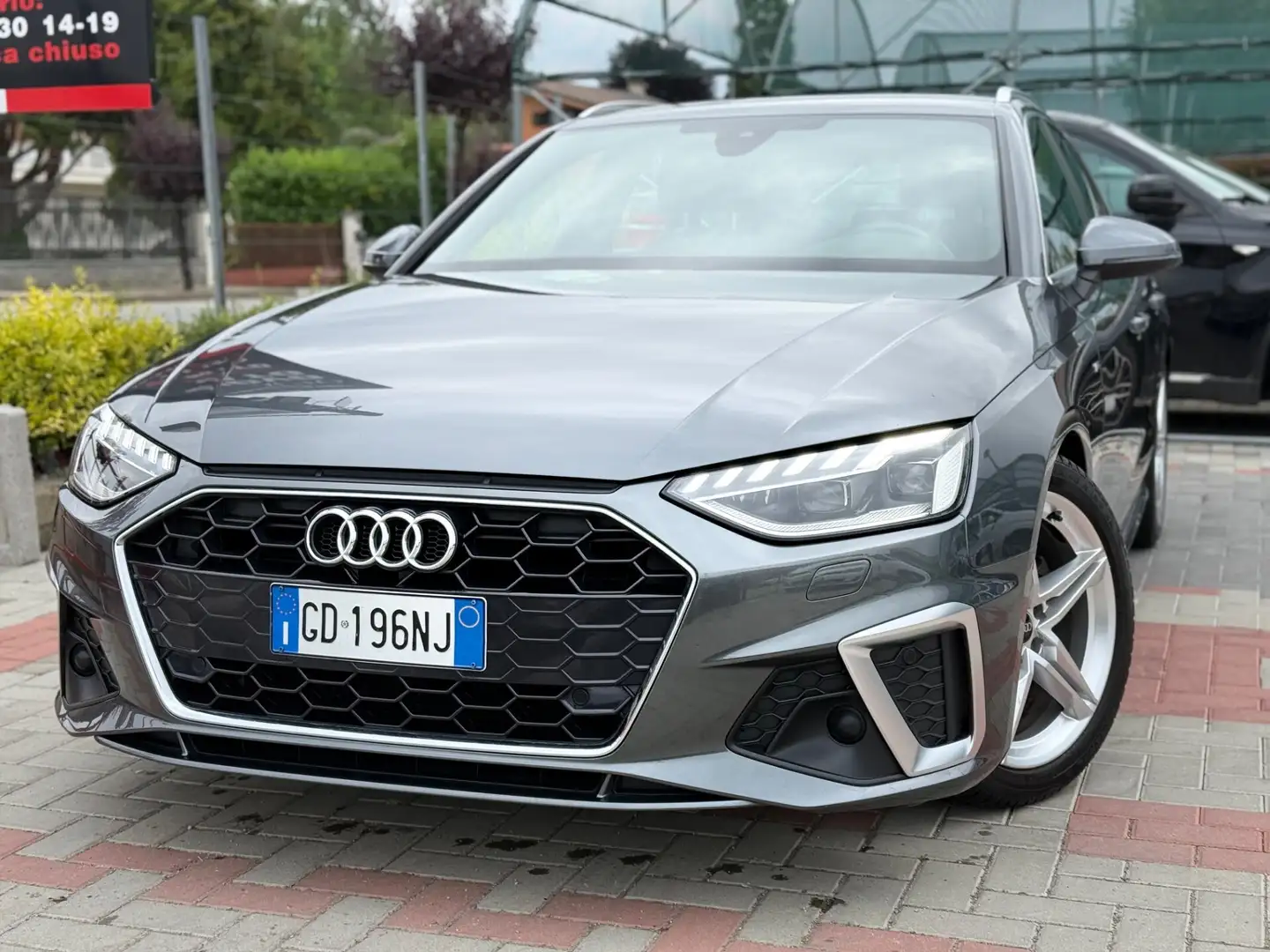 Audi A4 Avant 35 TDI/163 CV S tronic S line edition Grigio - 1