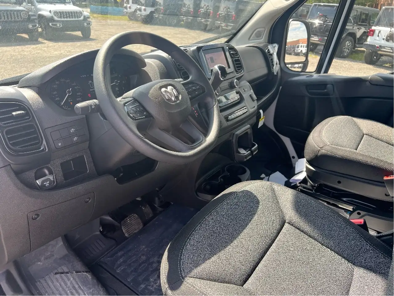 RAM ProMaster 1500 снимка RAM ProMaster 1500