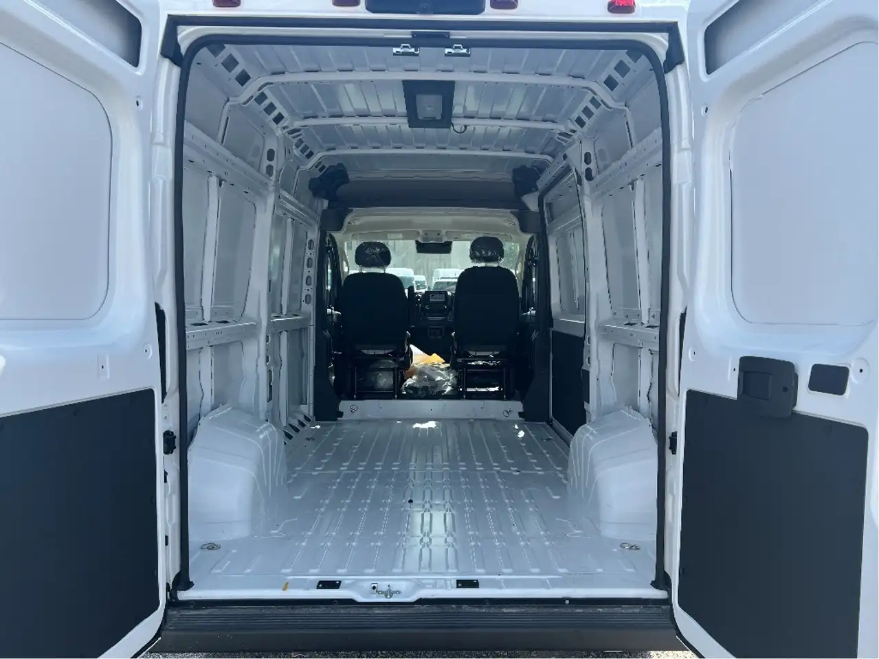 RAM ProMaster 1500 снимка RAM ProMaster 1500