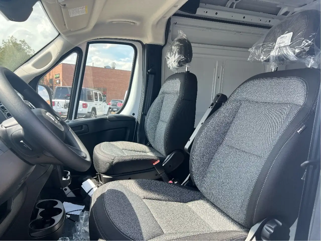 RAM ProMaster 1500 снимка RAM ProMaster 1500
