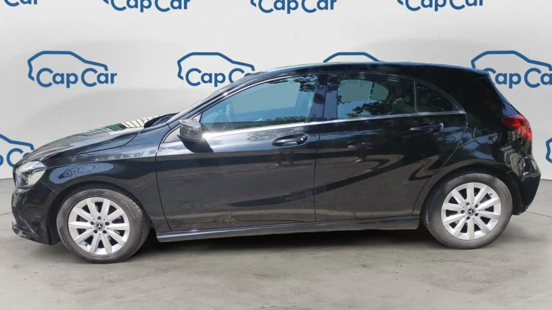 Mercedes-Benz A 180 180 d 116 Progressive Line Noir - 2
