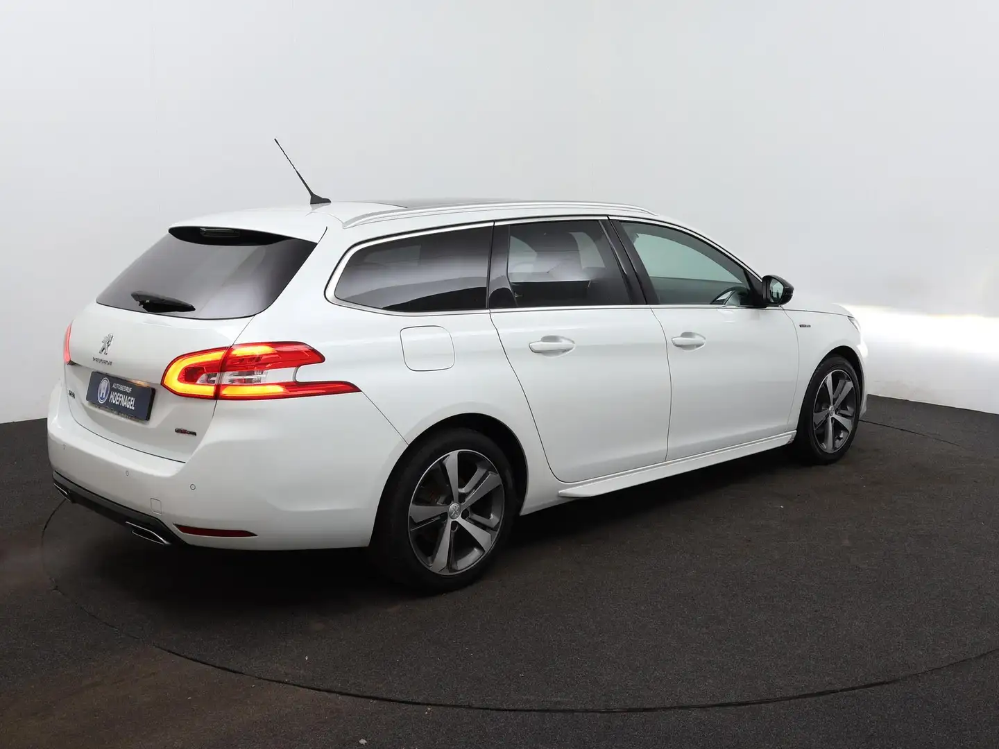 Peugeot 308 SW 1.2 PureTech GT-line Panoramadak | Navigatie | Wit - 2