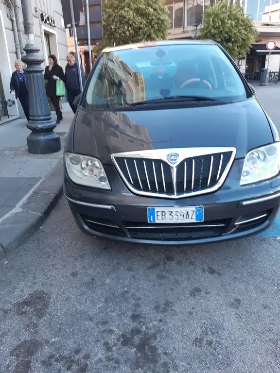 Lancia Phedra 2010 из Европы — купить под ключ