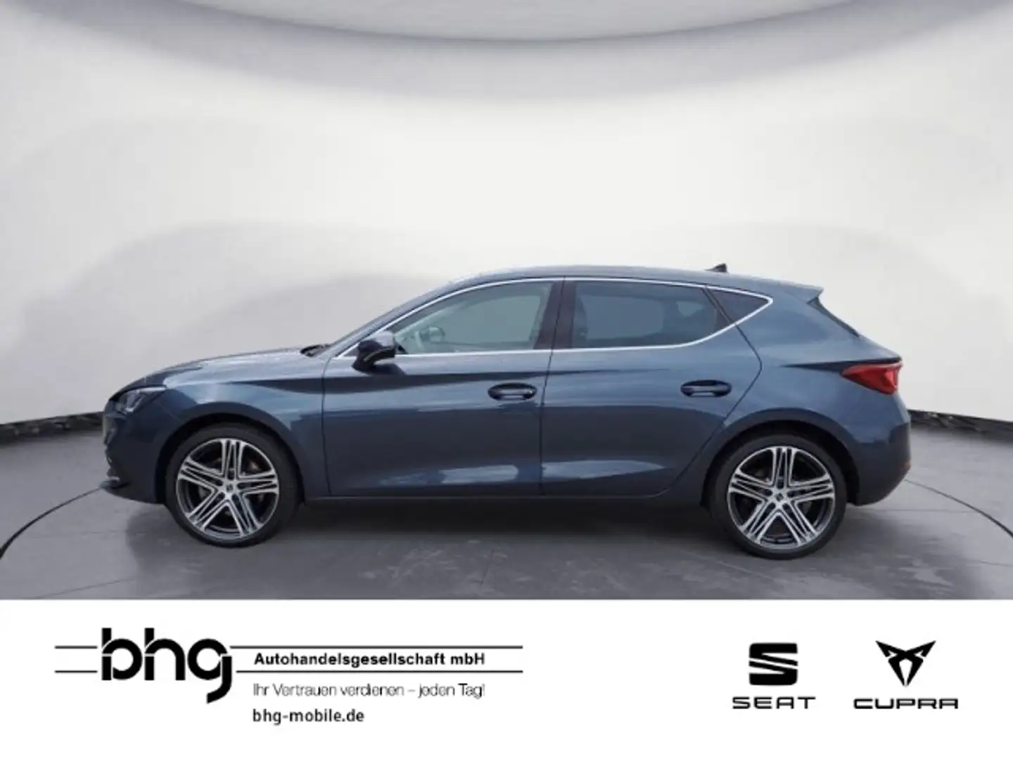 SEAT Leon 2.0 TSI DSG Xcellence Plus AHK Pano Standhz Grau - 2