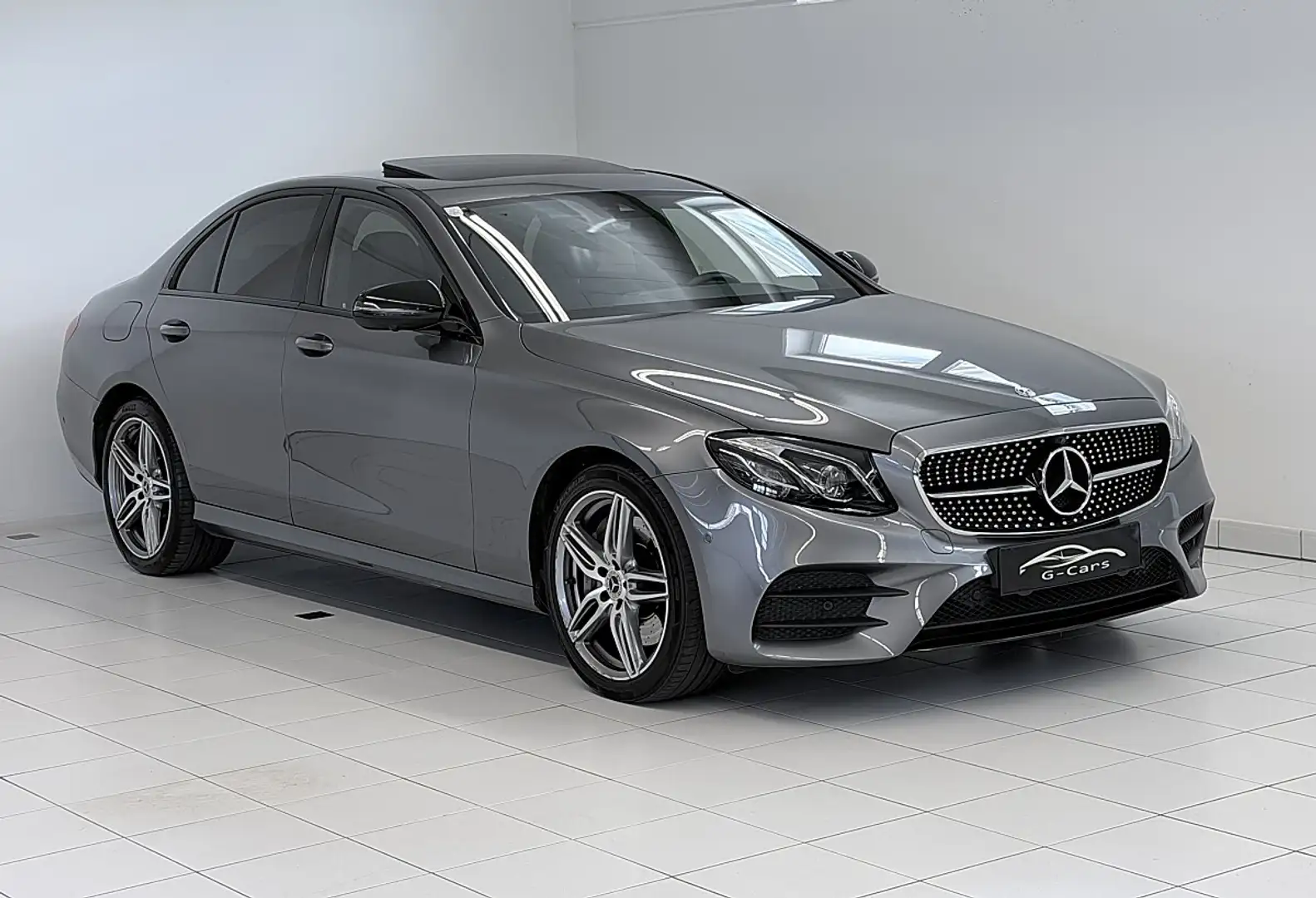 Mercedes-Benz E 350 d Aut. AMG-Line *Schiebedach*360°Kamera*Multibe... Grau - 1