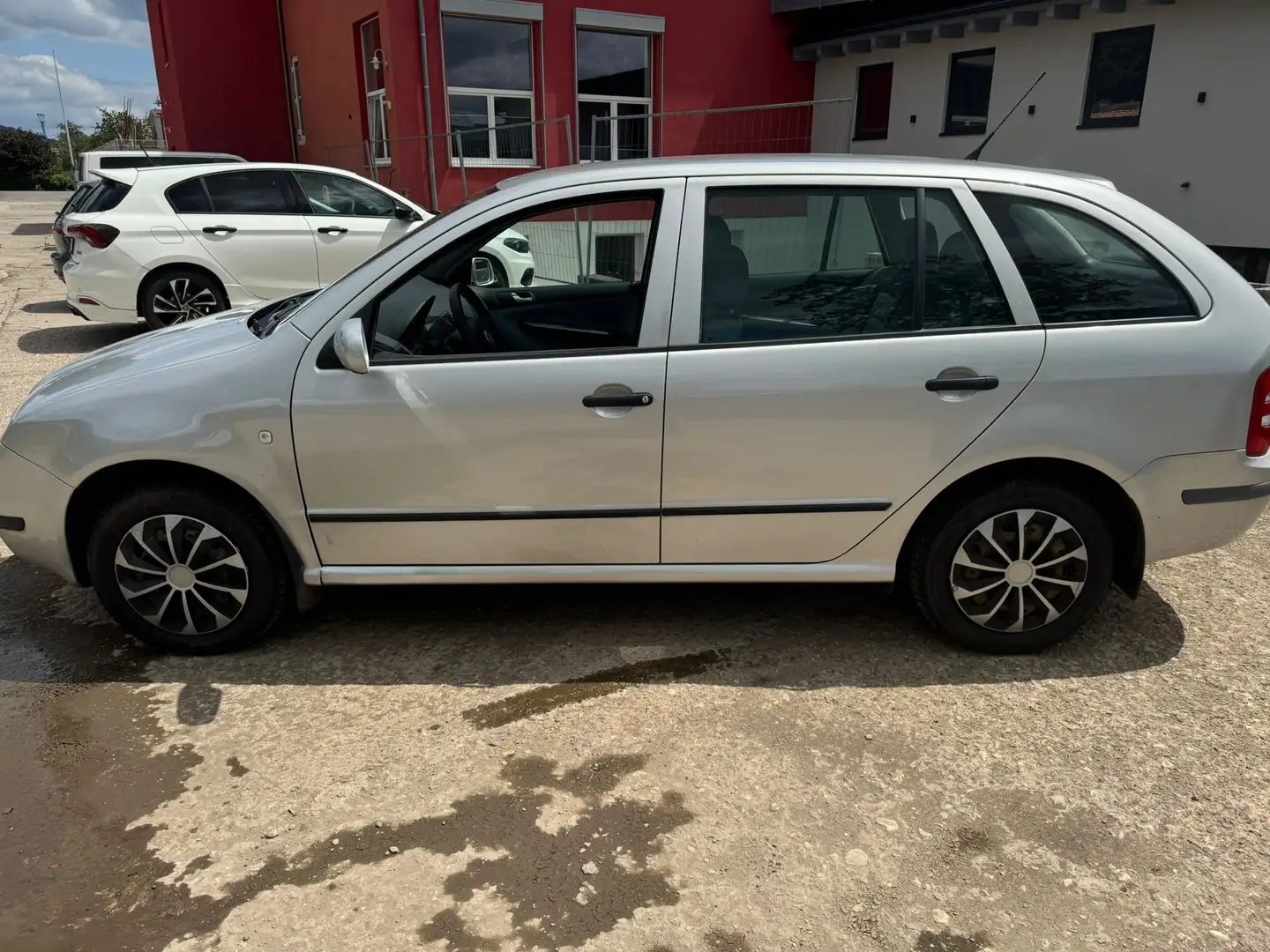 Skoda Fabia Fabia Combi 1.4 16V Combi Comfort Silber - 2