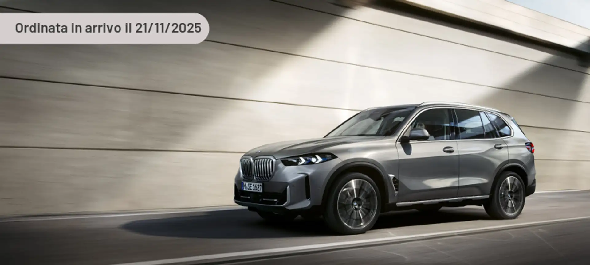 BMW X5 M xDrive50e Plateado - 2