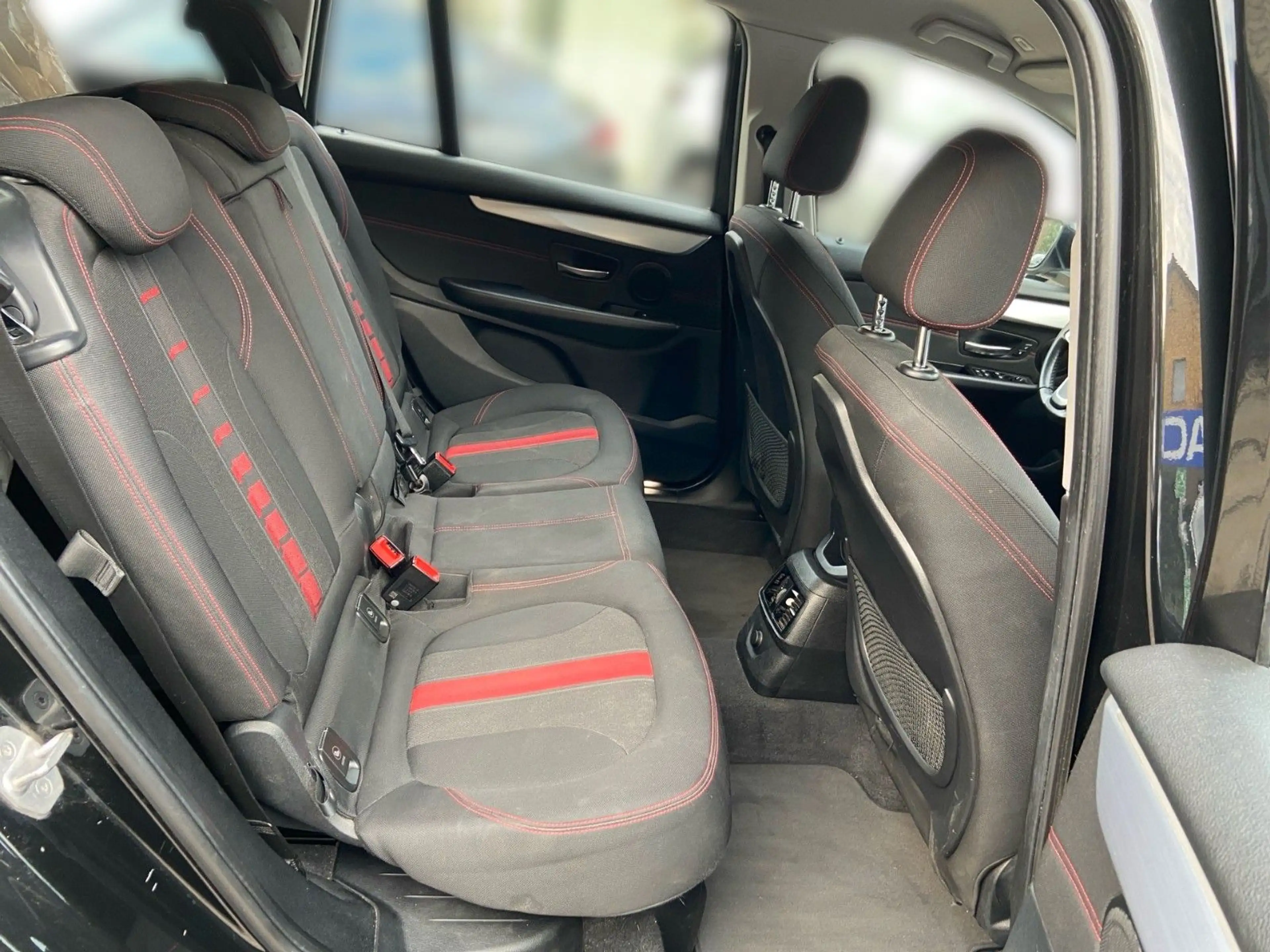 BMW 220 220i Sport Line — photo 14
