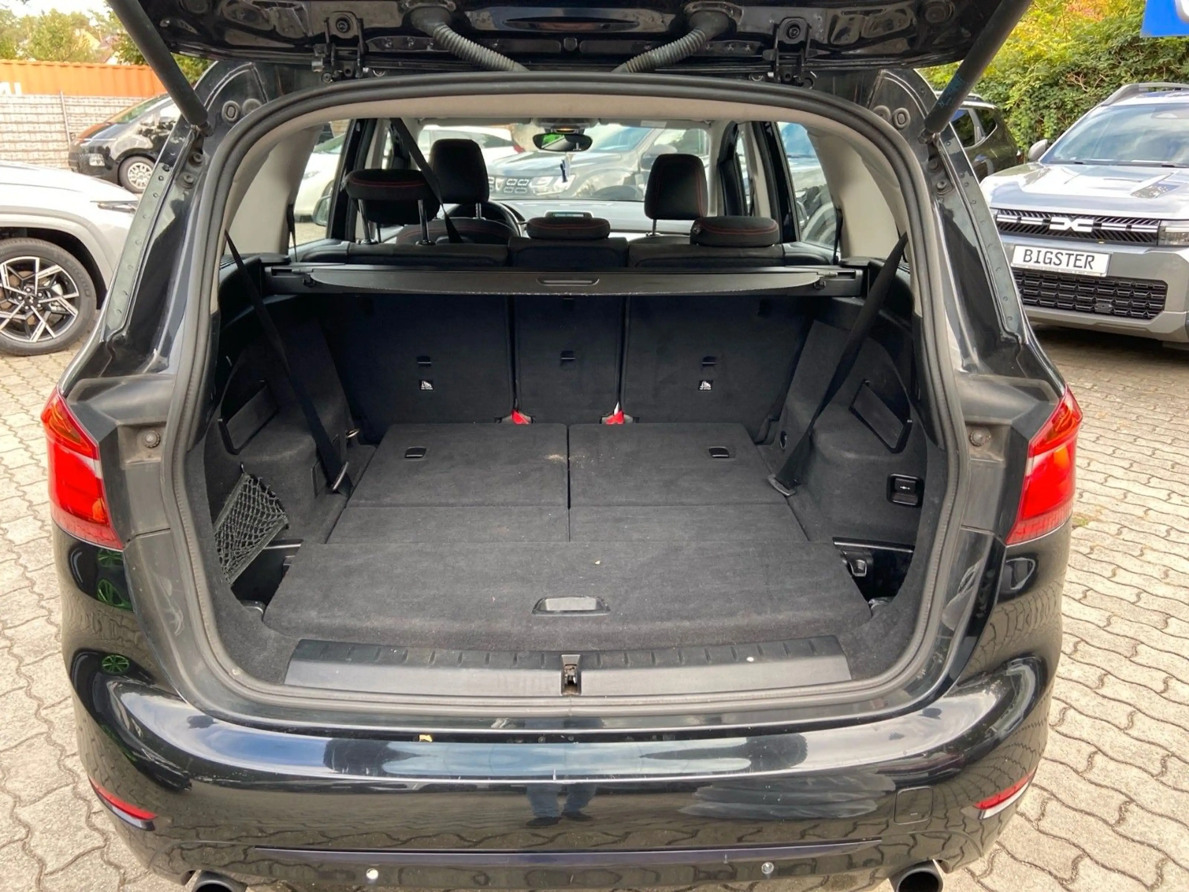BMW 220 220i Sport Line — photo 13