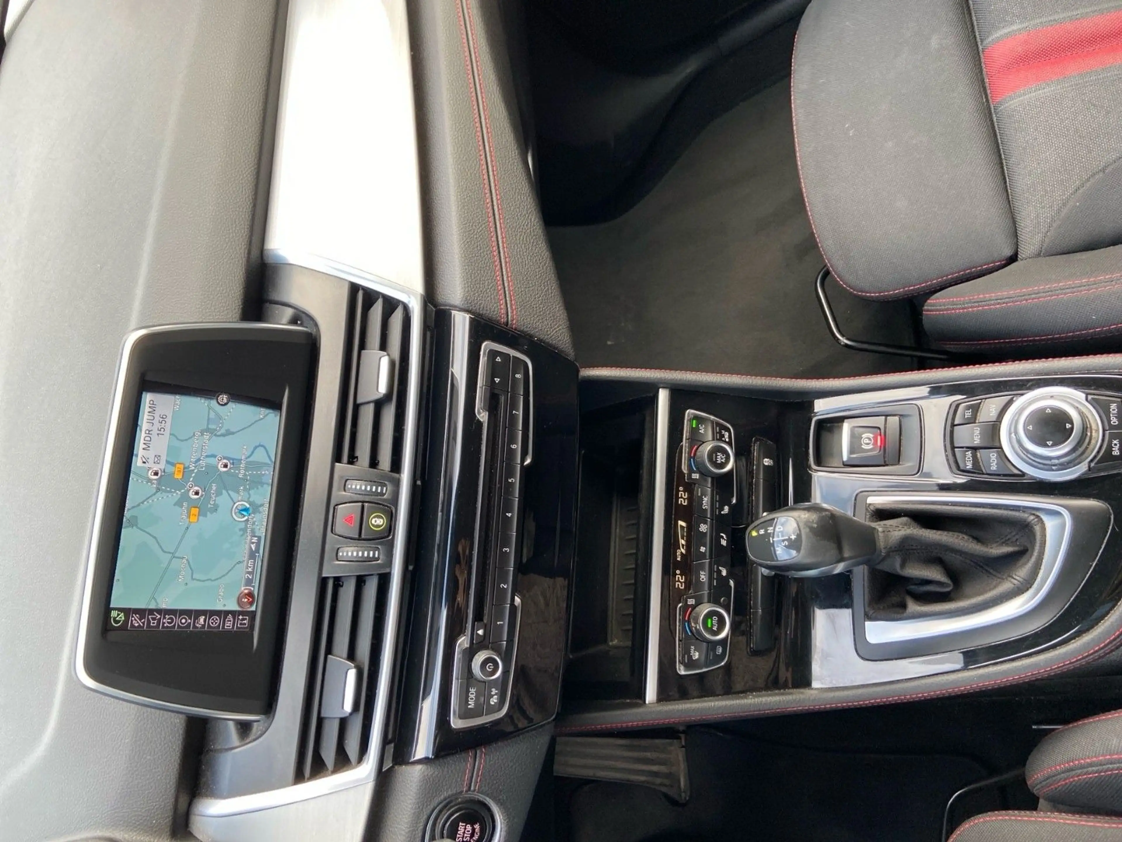 BMW 220 220i Sport Line — photo 10