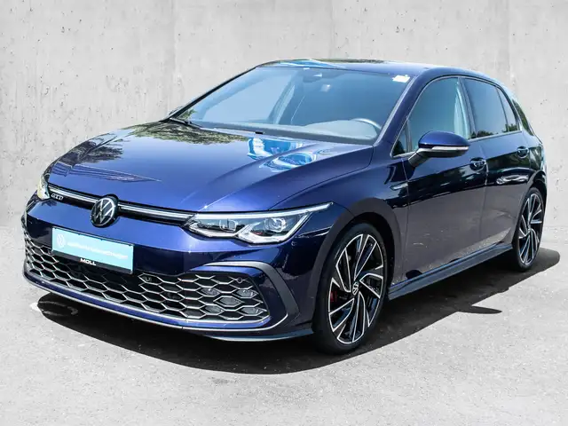 Volkswagen Golf view 2