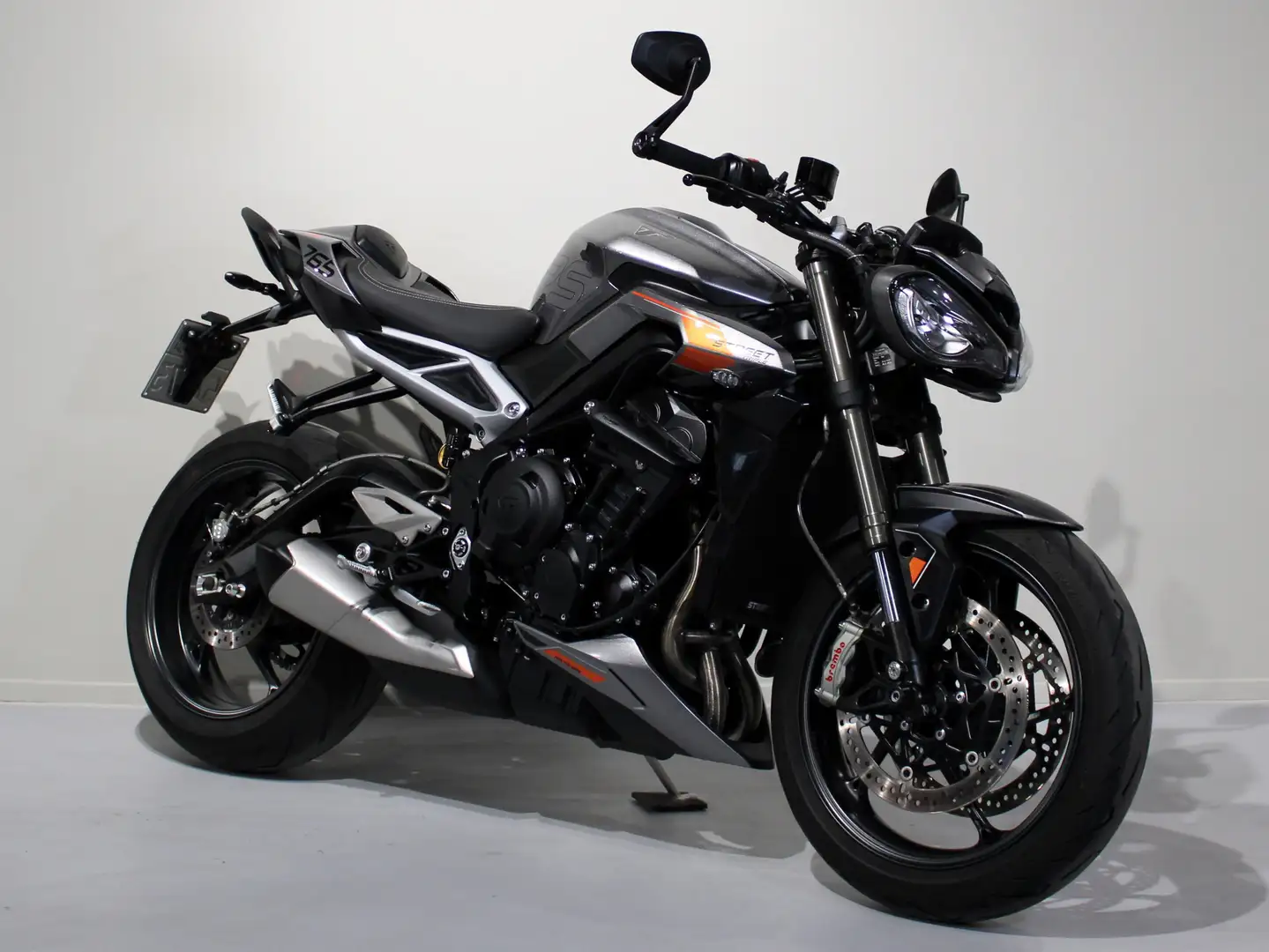 Triumph Street Triple RS 765 - 2