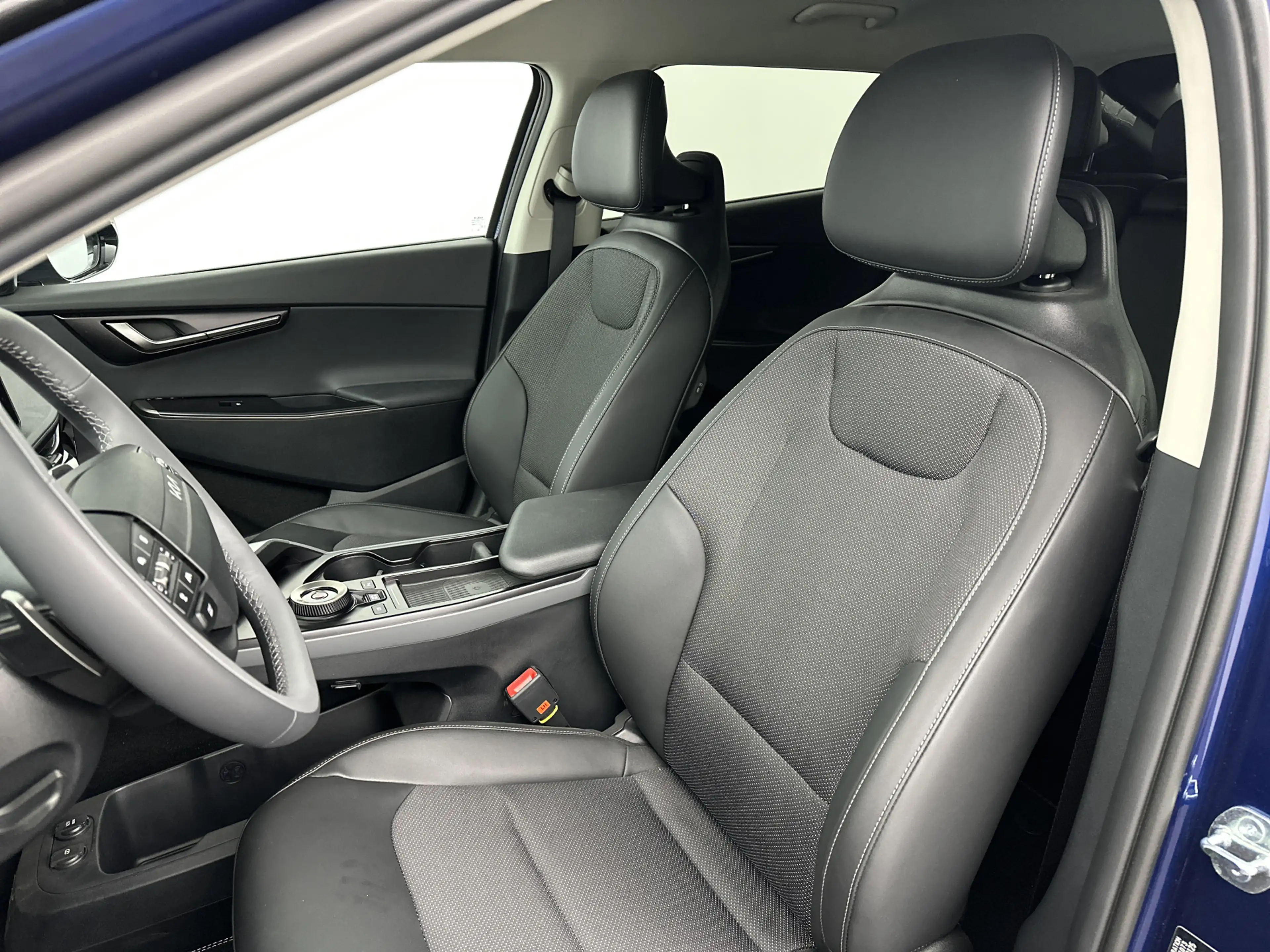 Kia EV6 Light Edition 63 kWh | stoel en stuur verwarming — photo 10