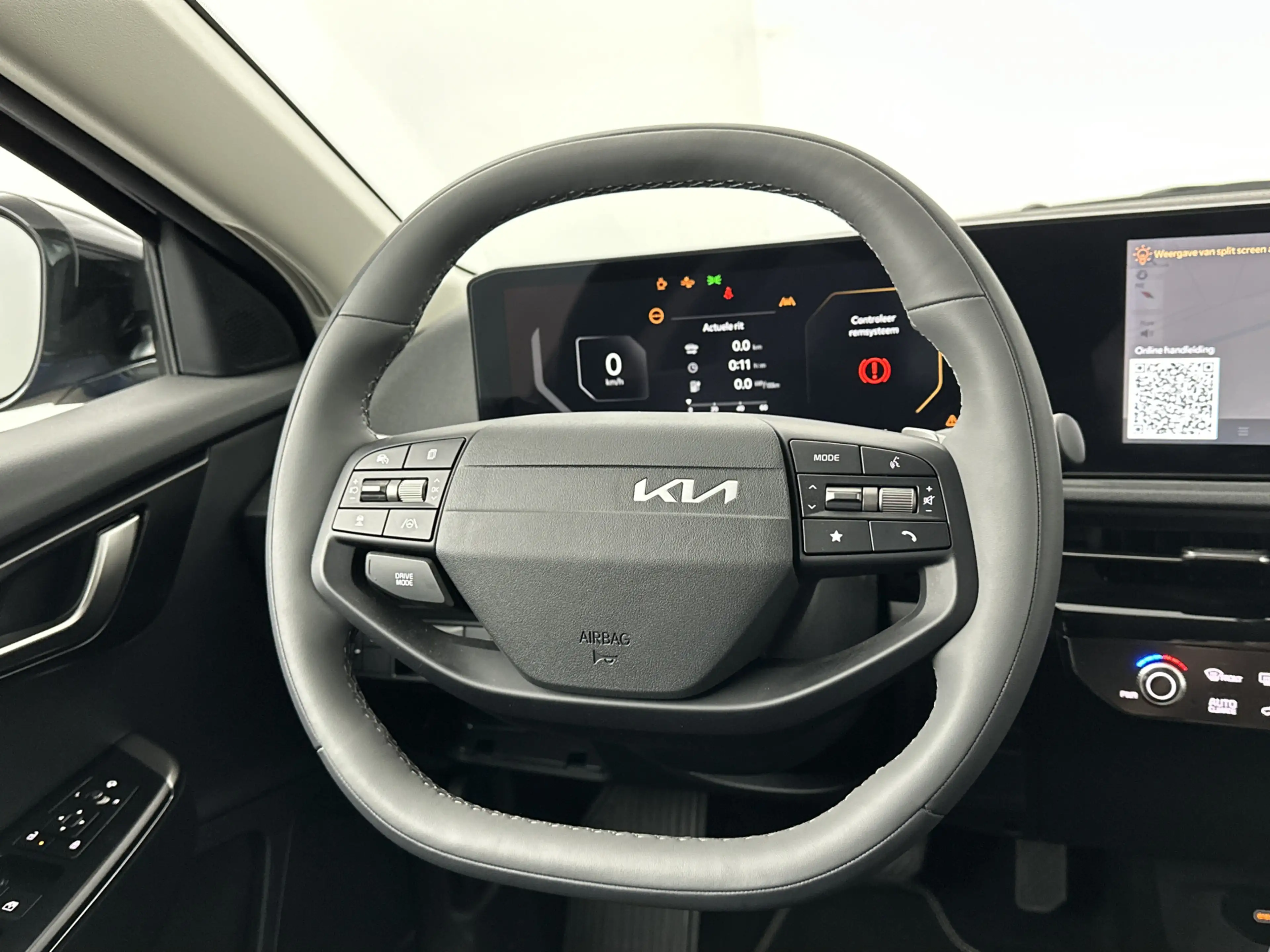 Kia EV6 Light Edition 63 kWh | stoel en stuur verwarming — photo 14
