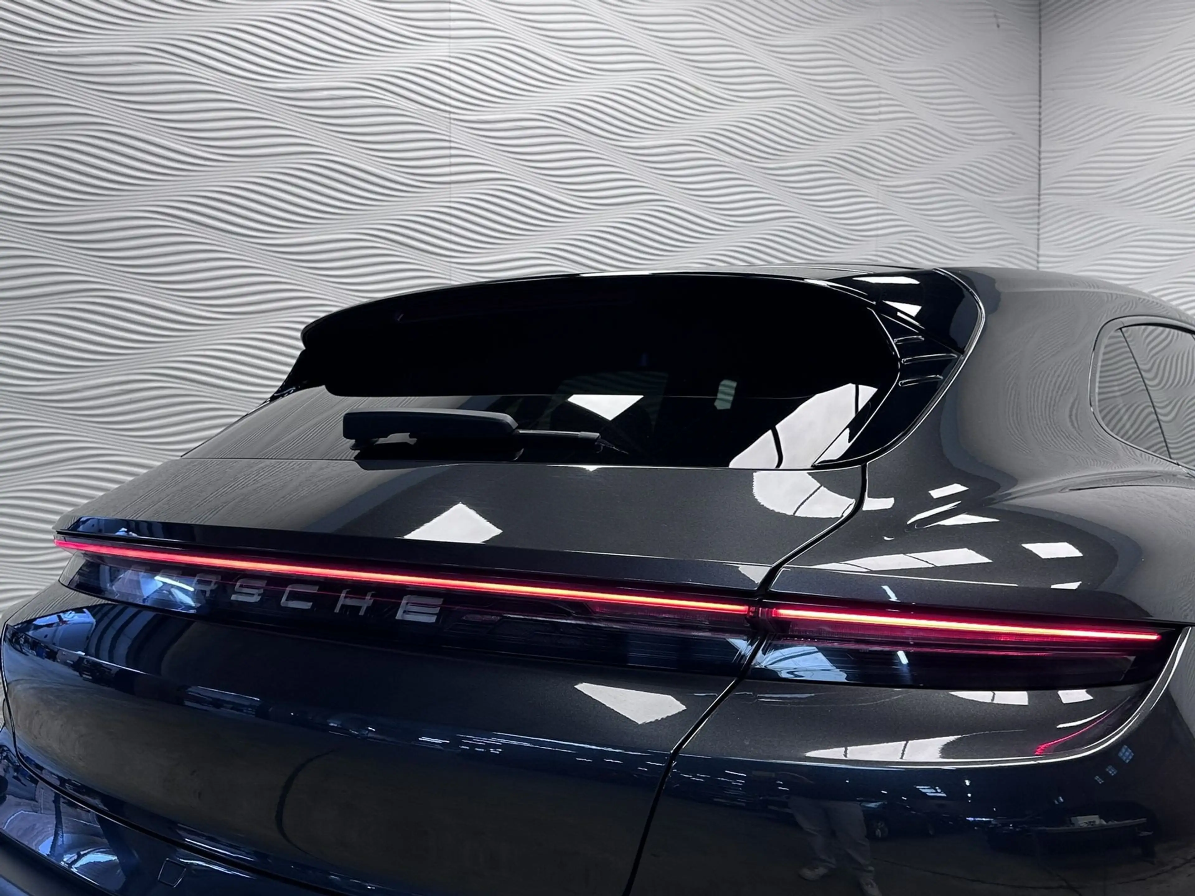 Porsche Taycan 4 CT*93,4kWh*PERF-BATT*90.7% SOH*LUCHTV.*BOSE* — photo 12