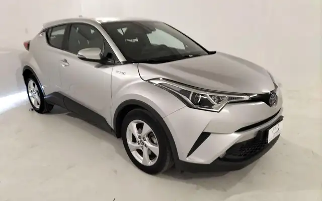Toyota C-HR 1.8 Hybrid E-CVT Business