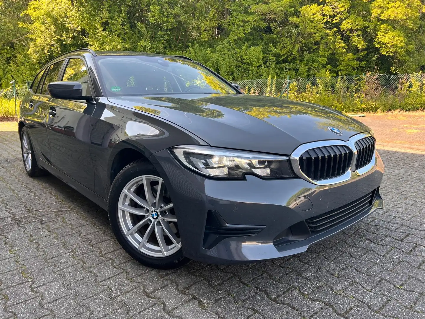 BMW 320 d Advantage-1. Hd Grijs - 1