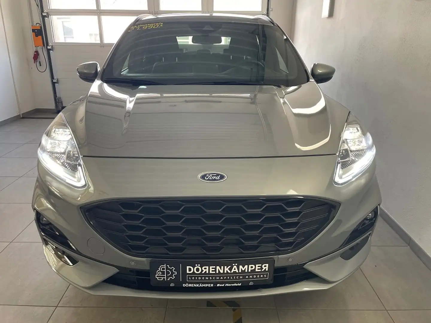 Ford Kuga 2.5 Duratec FHEV 4x4 ST-LINE X Grau - 2