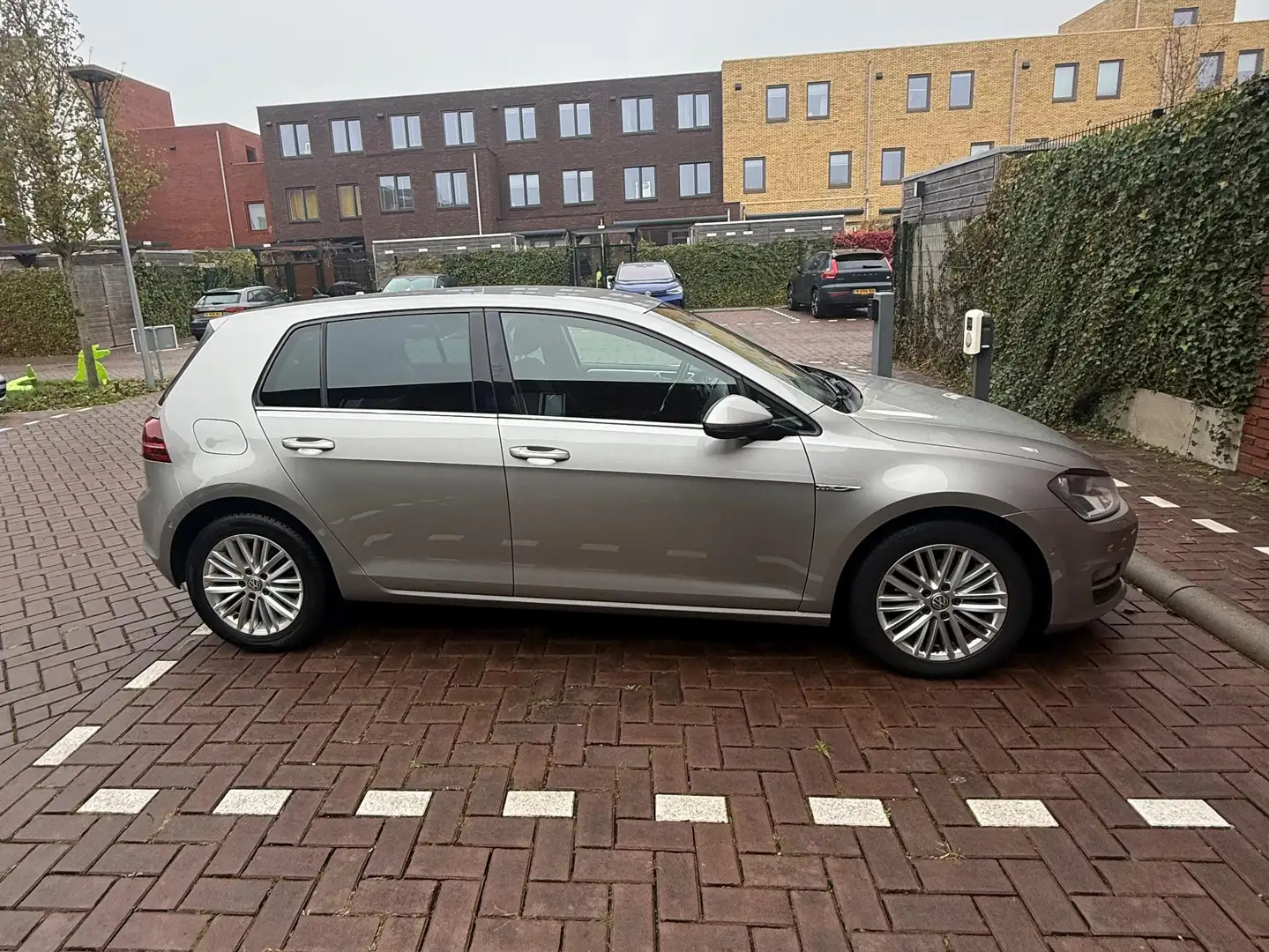 Volkswagen Golf Golf 1.2 TSI Highline cup editie - 1