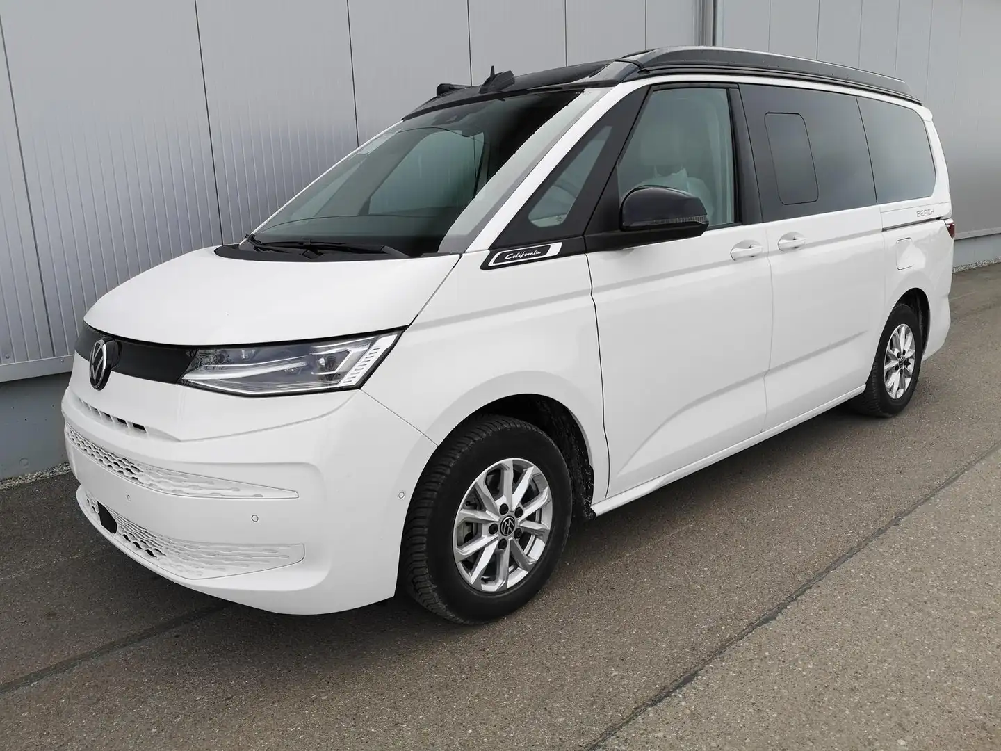 Volkswagen T7 California Beach (MV Cali) 2.0TDI DSG GV5 Elegance+ 110 kW... White - 1
