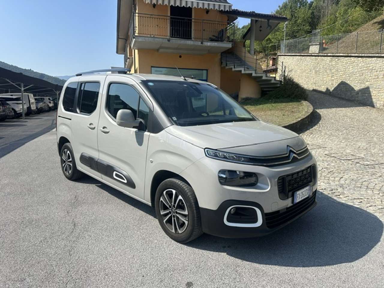 Citroen Berlingo Berlingo 1.5 bluehdi M Shine  UNICOPROPRIETARIO