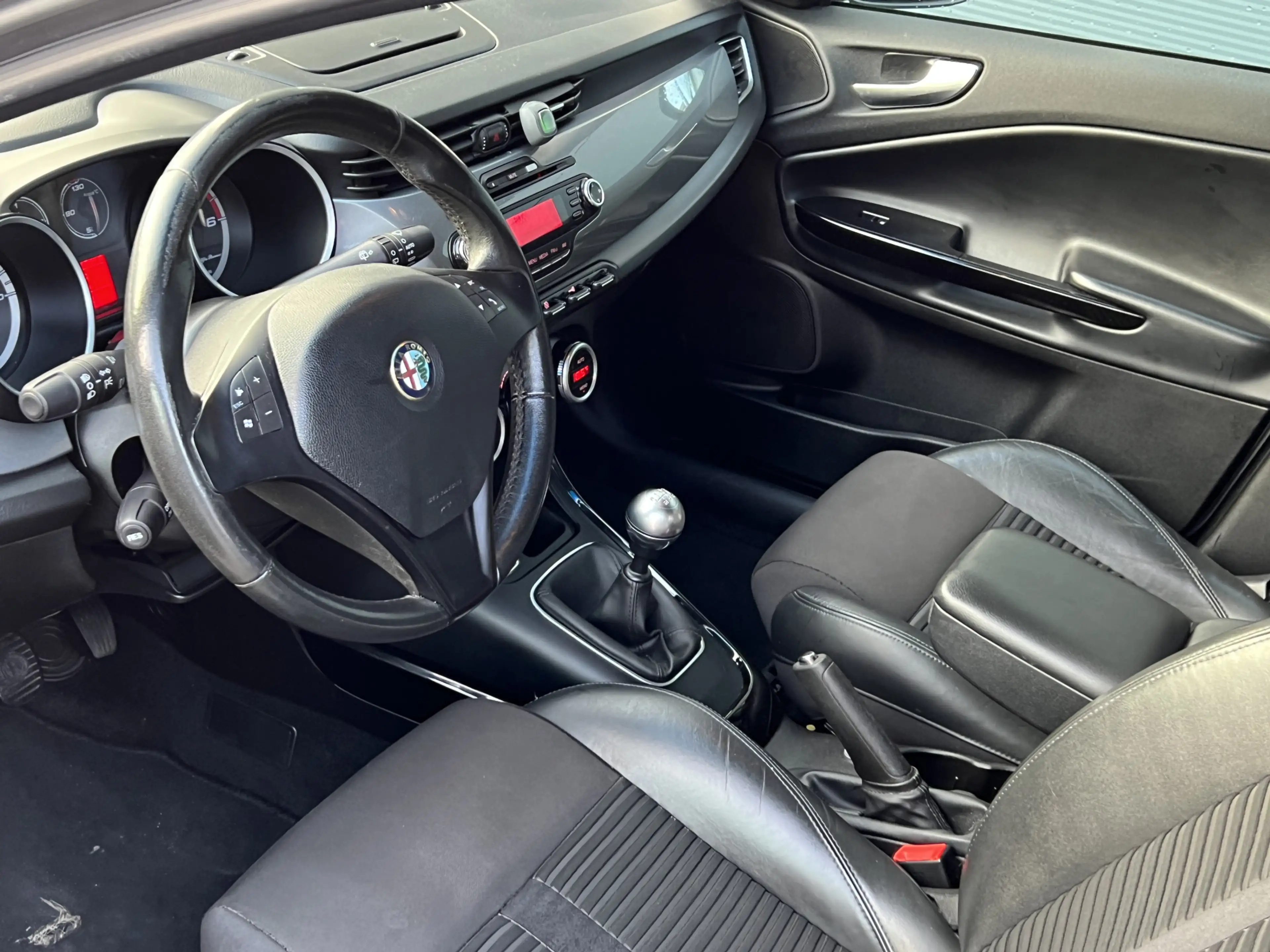 Alfa Romeo Giulietta 2.0 JTDm Distinctive | ECC | LMV | 6 maanden garan — photo 11