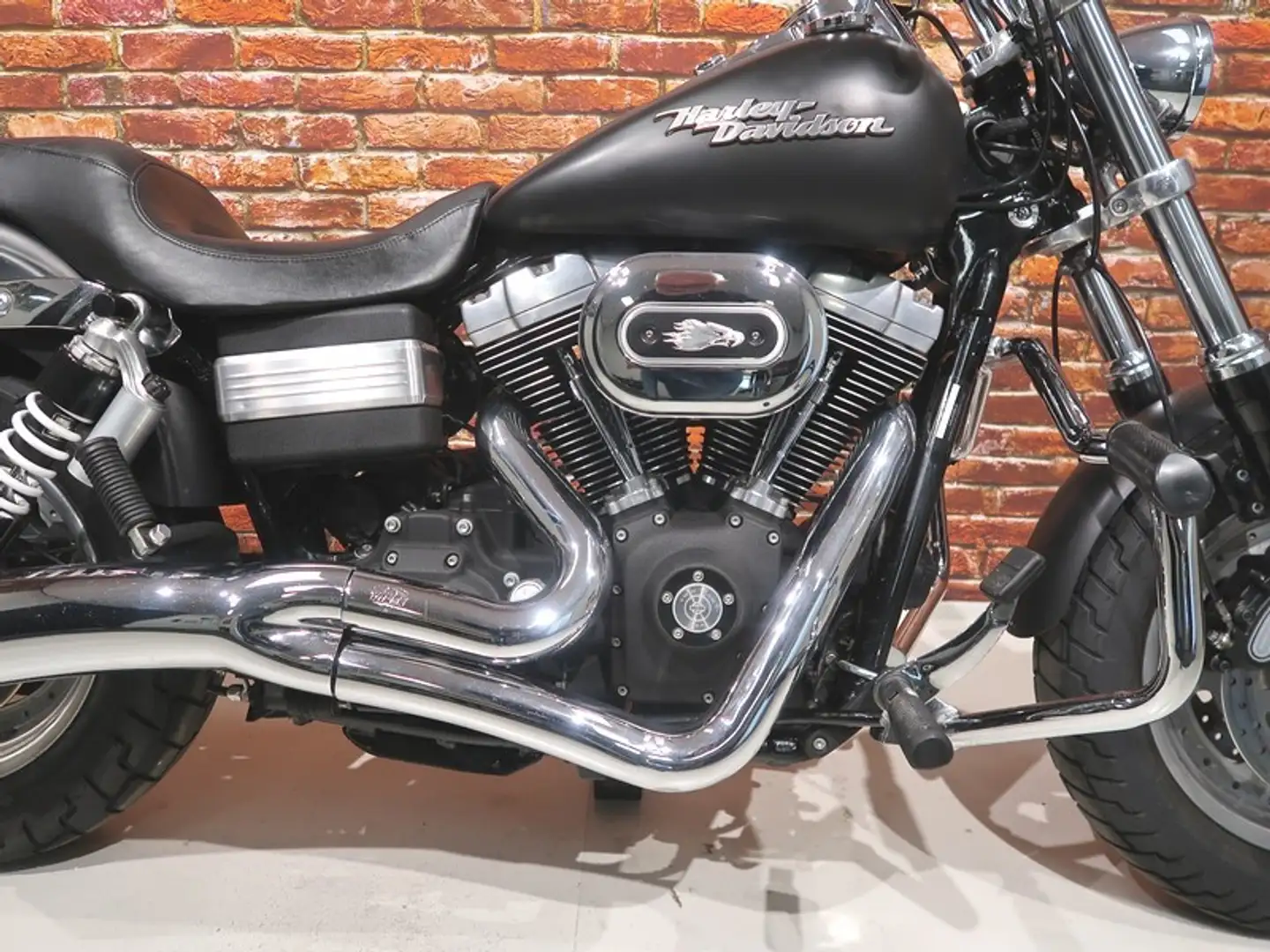 Harley-Davidson Dyna Fat Bob FXDF 1580 Noir - 2