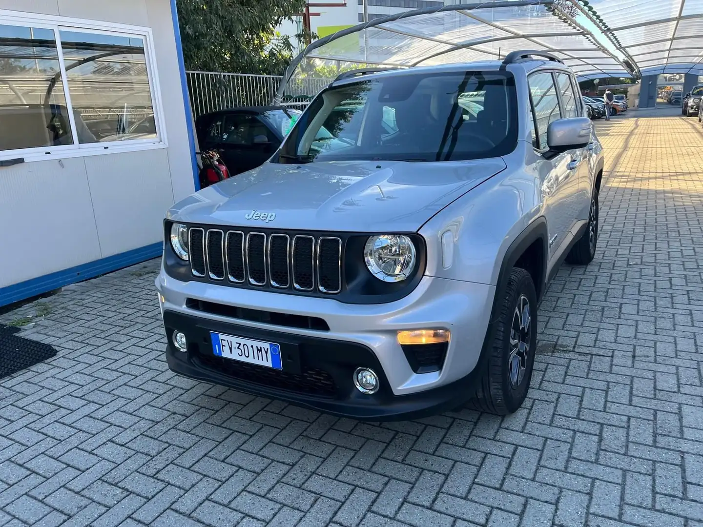 Jeep Renegade Renegade 2.0 Mjt 140CV 4WD Active Drive Longitude Grijs - 1
