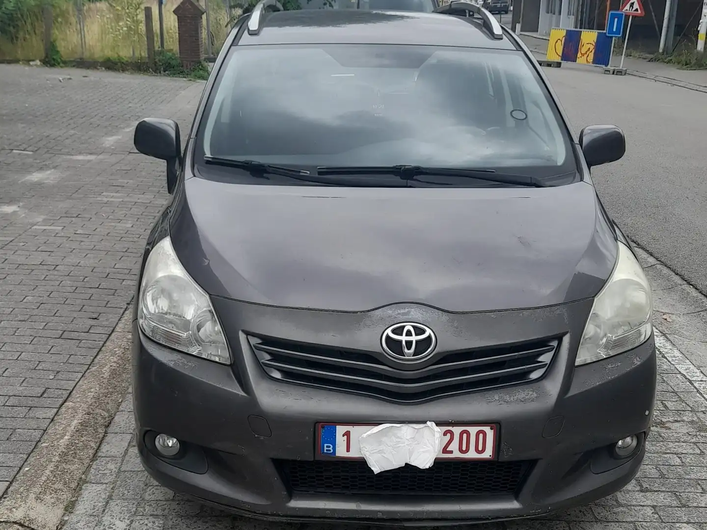 Toyota Verso 2.0+D-4D+Executive+5pl.+DPF Grijs - 2