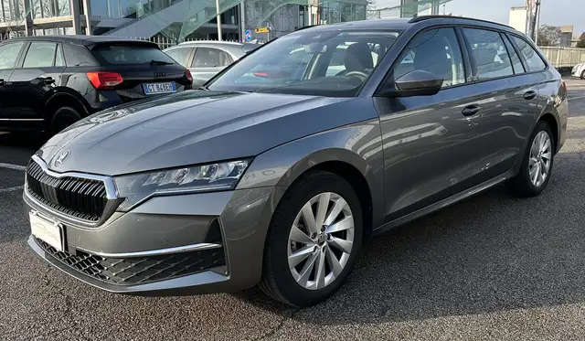 Skoda Octavia S.W 2.0 tdi 150cv dsg “PREZZO REALE”