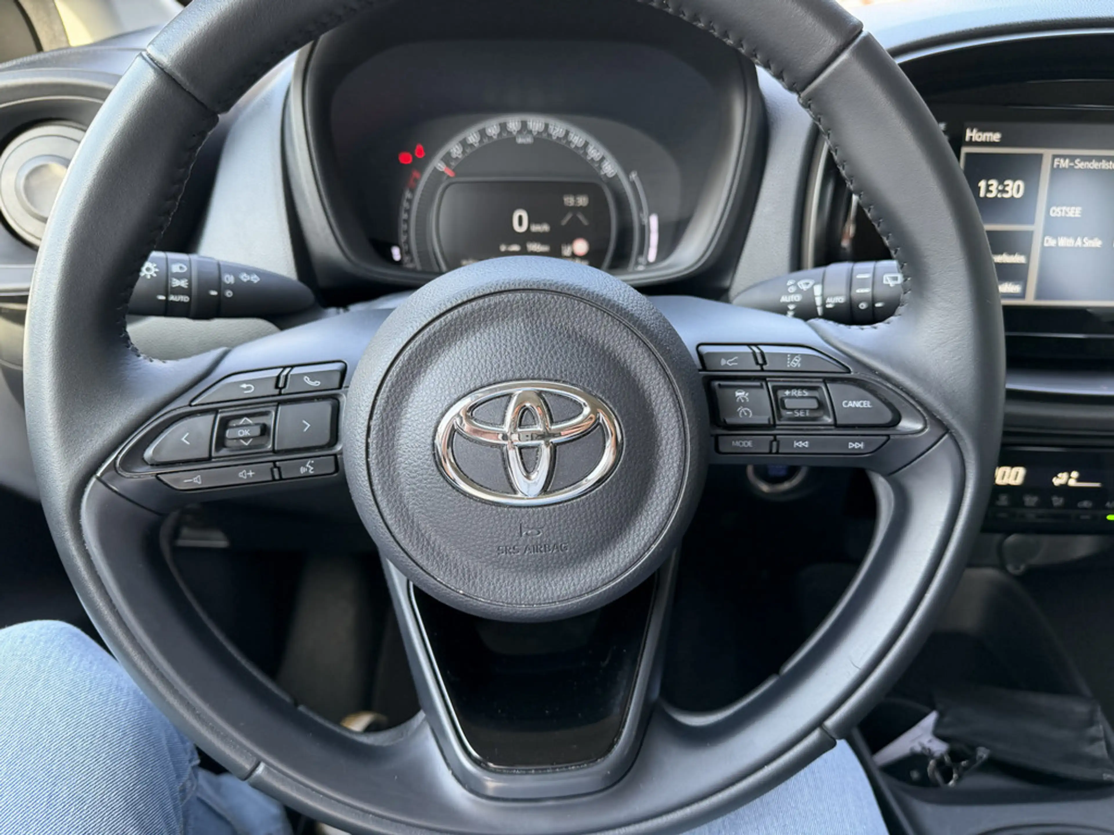 Toyota Aygo X 1.0 Play — photo 11