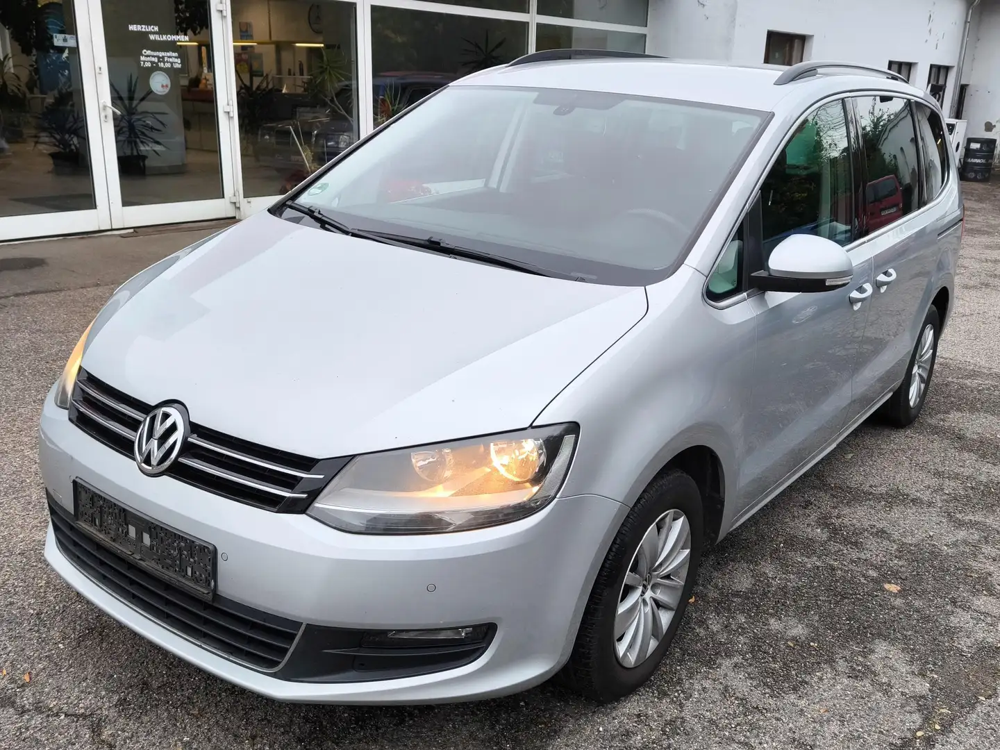 Volkswagen Sharan Comfortline BMT Silber - 1
