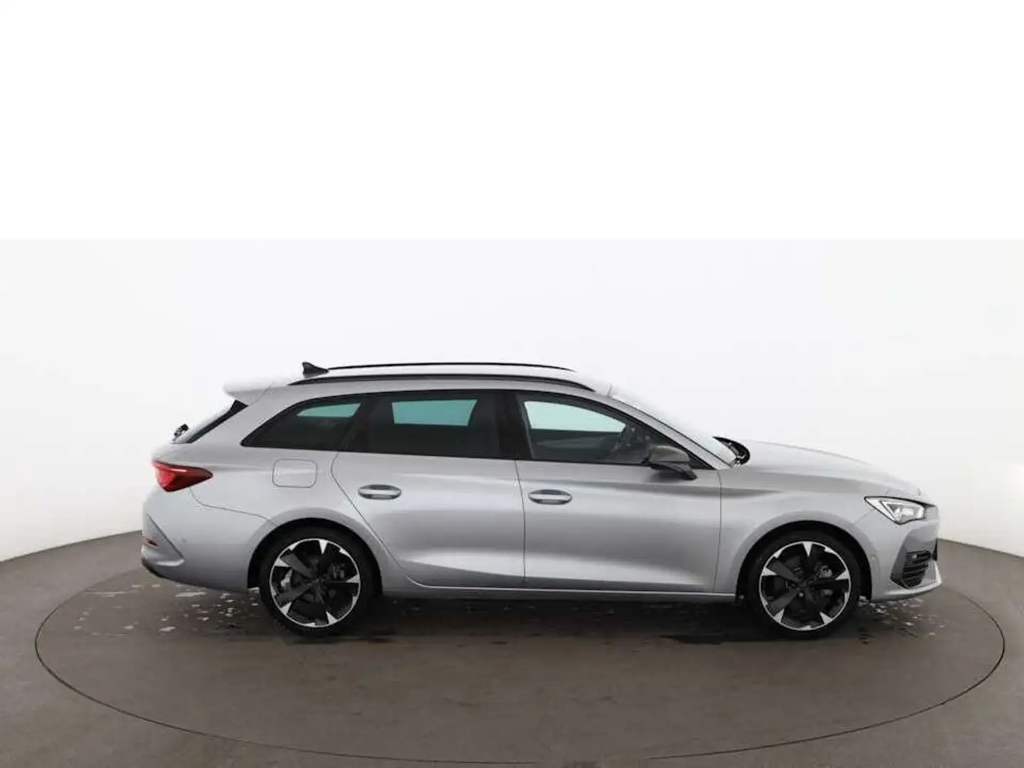 CUPRA Leon ST 1.4 eHYBRID PHEV 150/204 Aut LED RADAR Zilver - 2