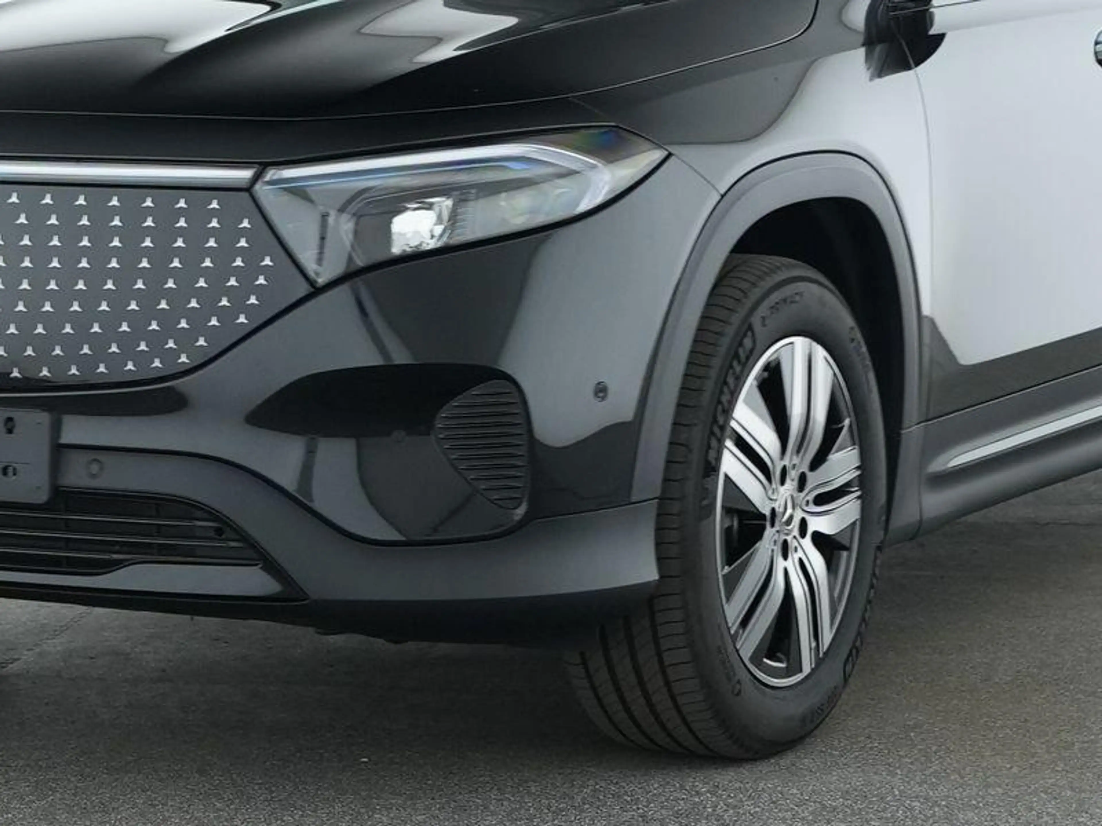 Mercedes-Benz EQB 250 250+ Luxury Line + ELECTRIC ART ADVANCED PLUS + CA — photo 3