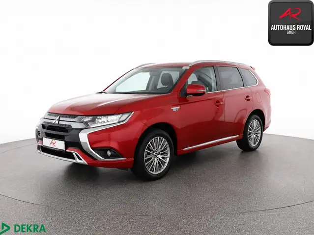 Mitsubishi Outlander 2.4 PHEV 4WD KAMERA,KEYLESS,NAVI,LED