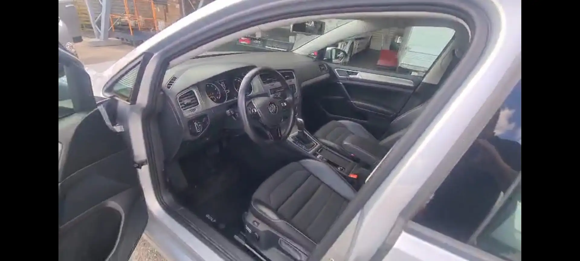 Volkswagen Golf Comfortline Silber - 1