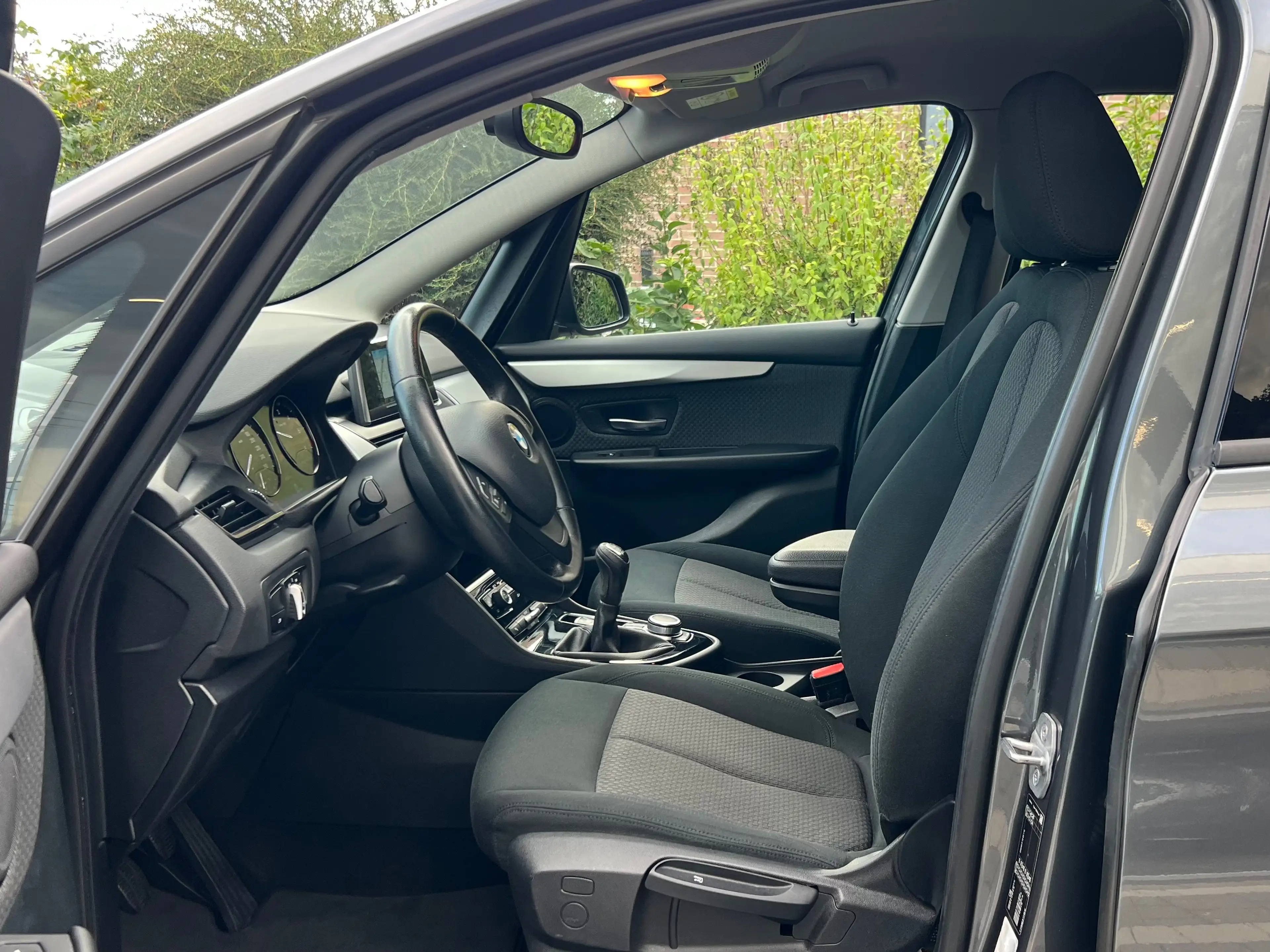 BMW 216 D Gran Tourer 116CV / Gps / Clim Auto / Cruise / PDC Arrière & Avant / KeyLess / Euro 6de / 6.190€ HTVA NETTO — photo 11