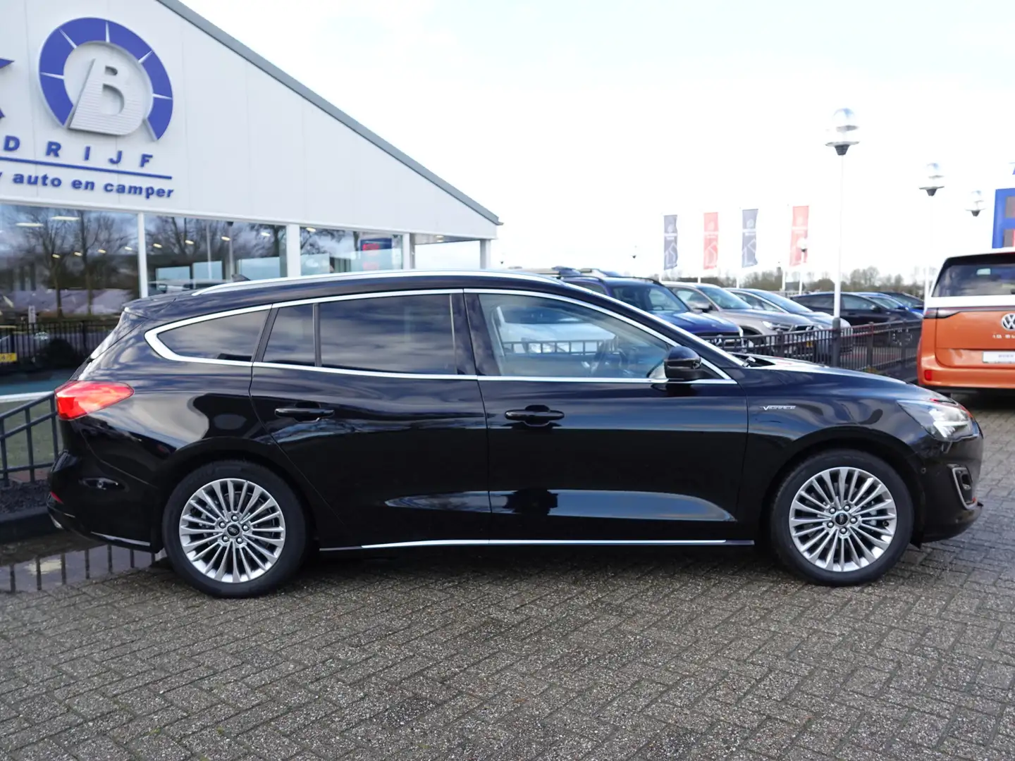 Ford Focus Wagon 1.5 EcoBoost AUT. Vignale B&O AUDIO | TREKH. Negro - 2