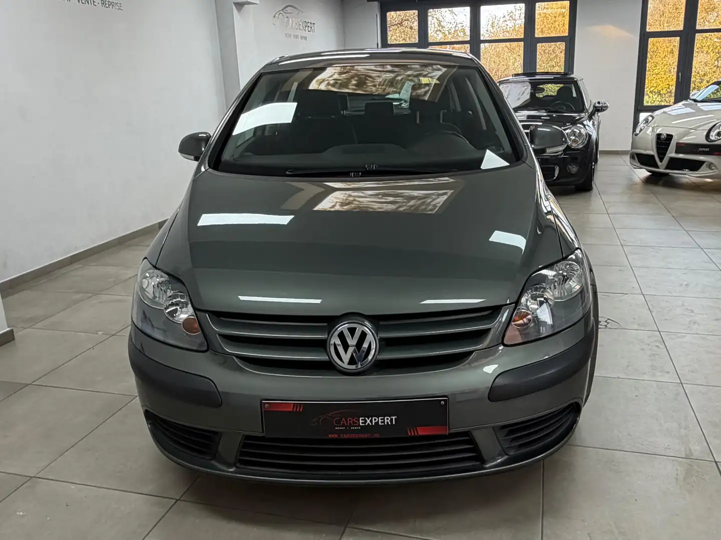 Volkswagen Golf Plus 1.4i 16v FSi Edition Grijs - 2