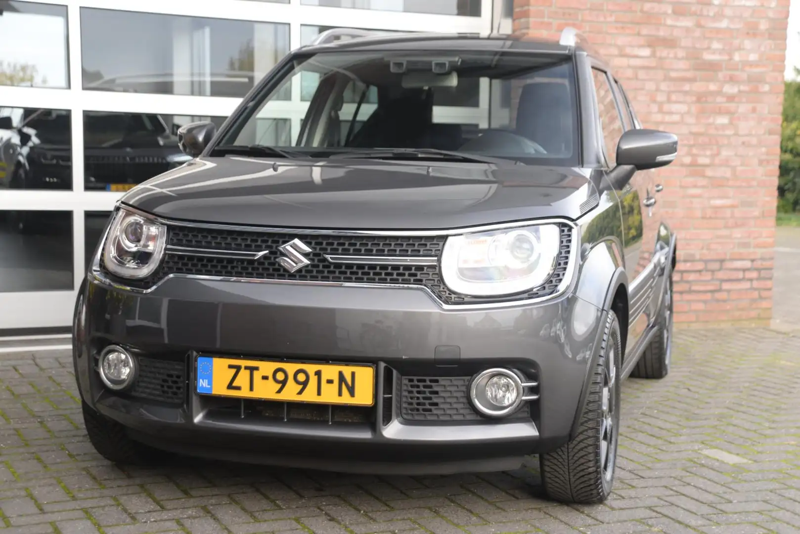 Suzuki Ignis 1.2 Stijl | Automaat | Camera | All seasons | Trek Gris - 2