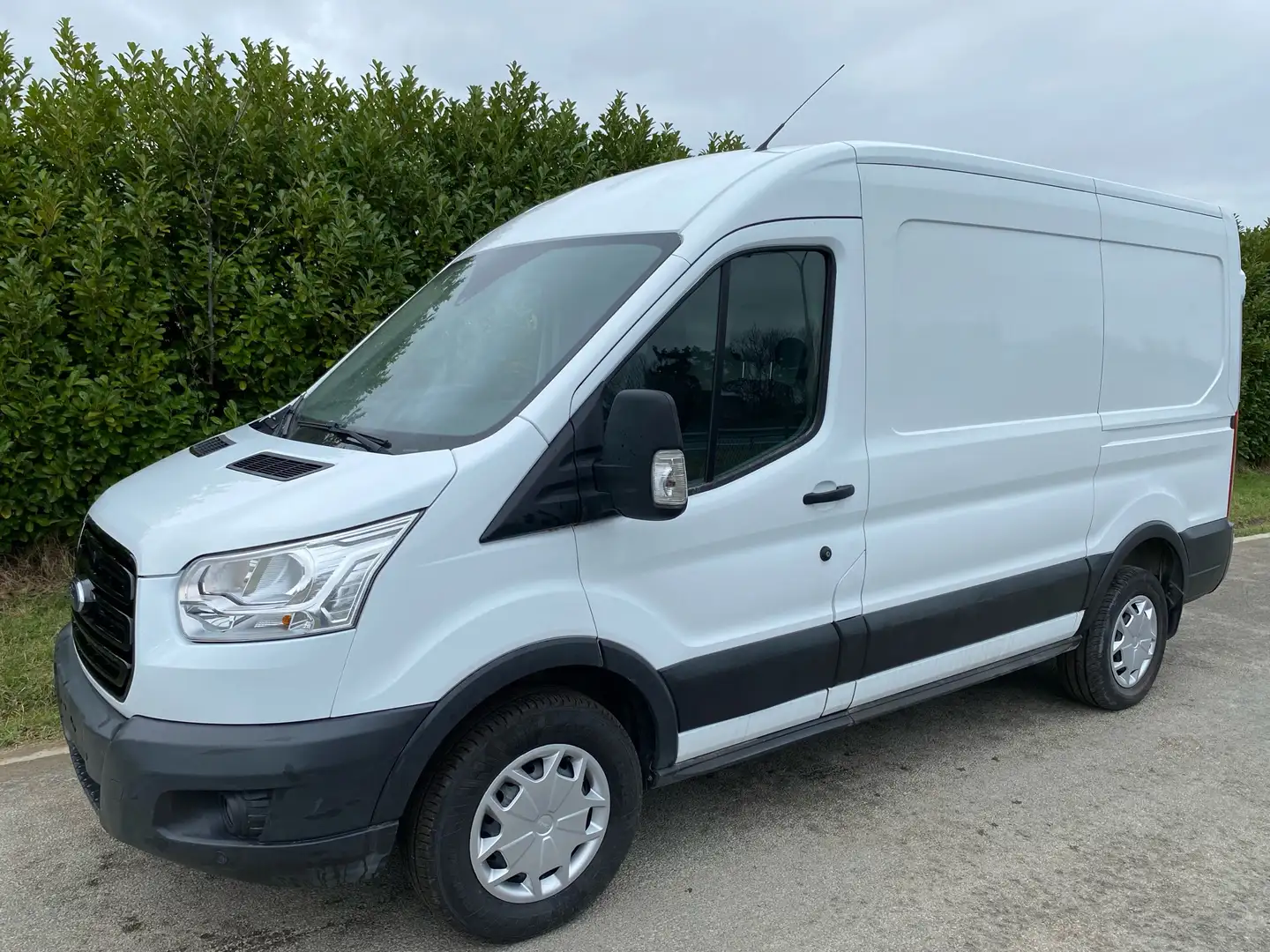 Ford Transit 2.0-T350-16500+BTW+TVA-L2H2-AIRCO-NAVI Wit - 2