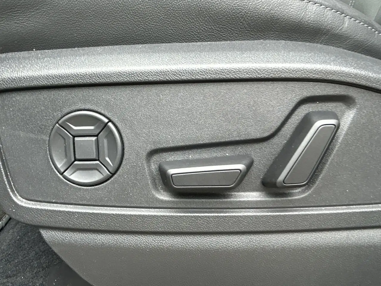 Audi Q5 снимка Audi Q5