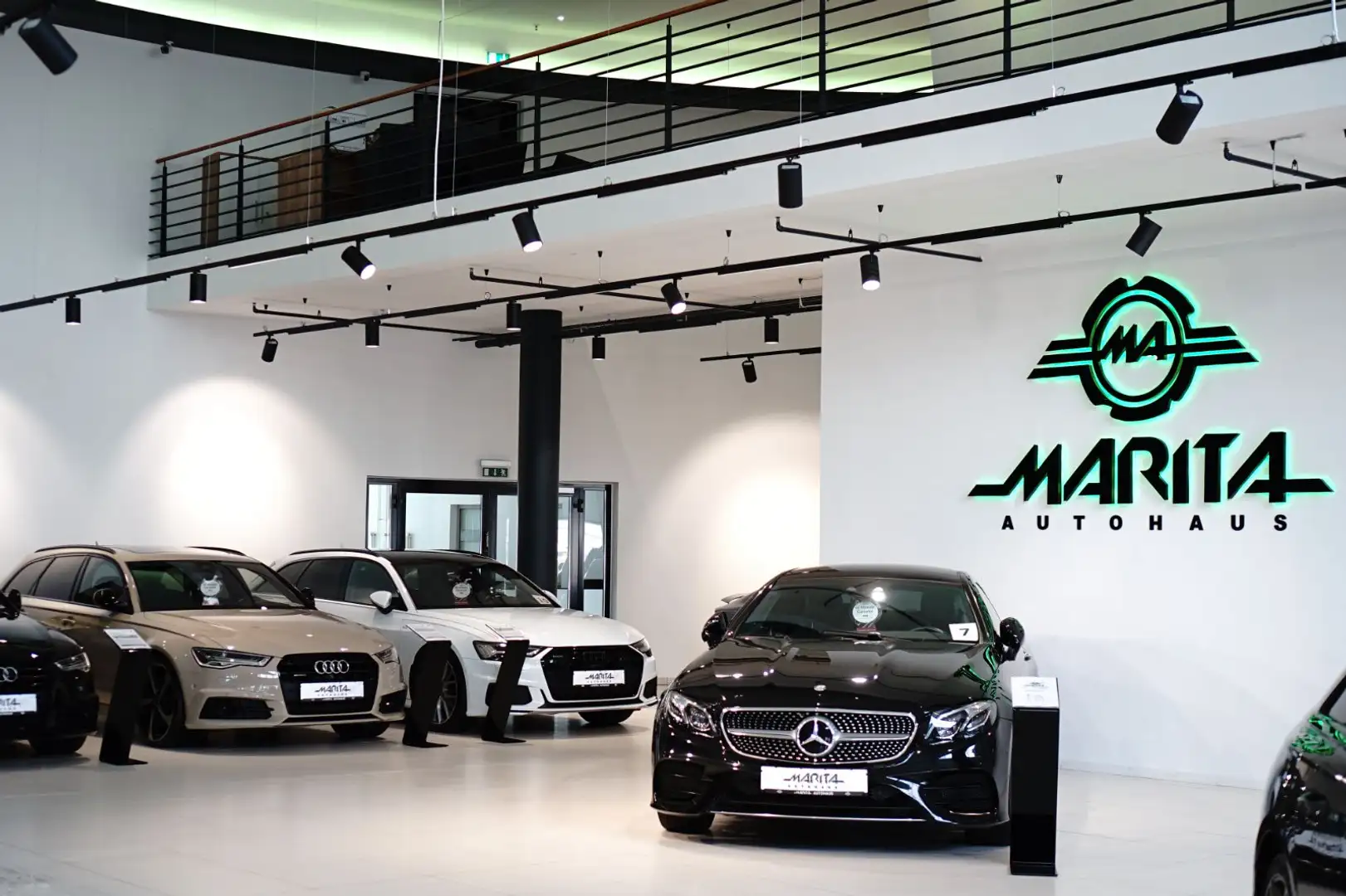 Audi Q8 50|COMPETITION PLUS|S-LINE|LUFT|CARBON|B&O|3D Blau - 1