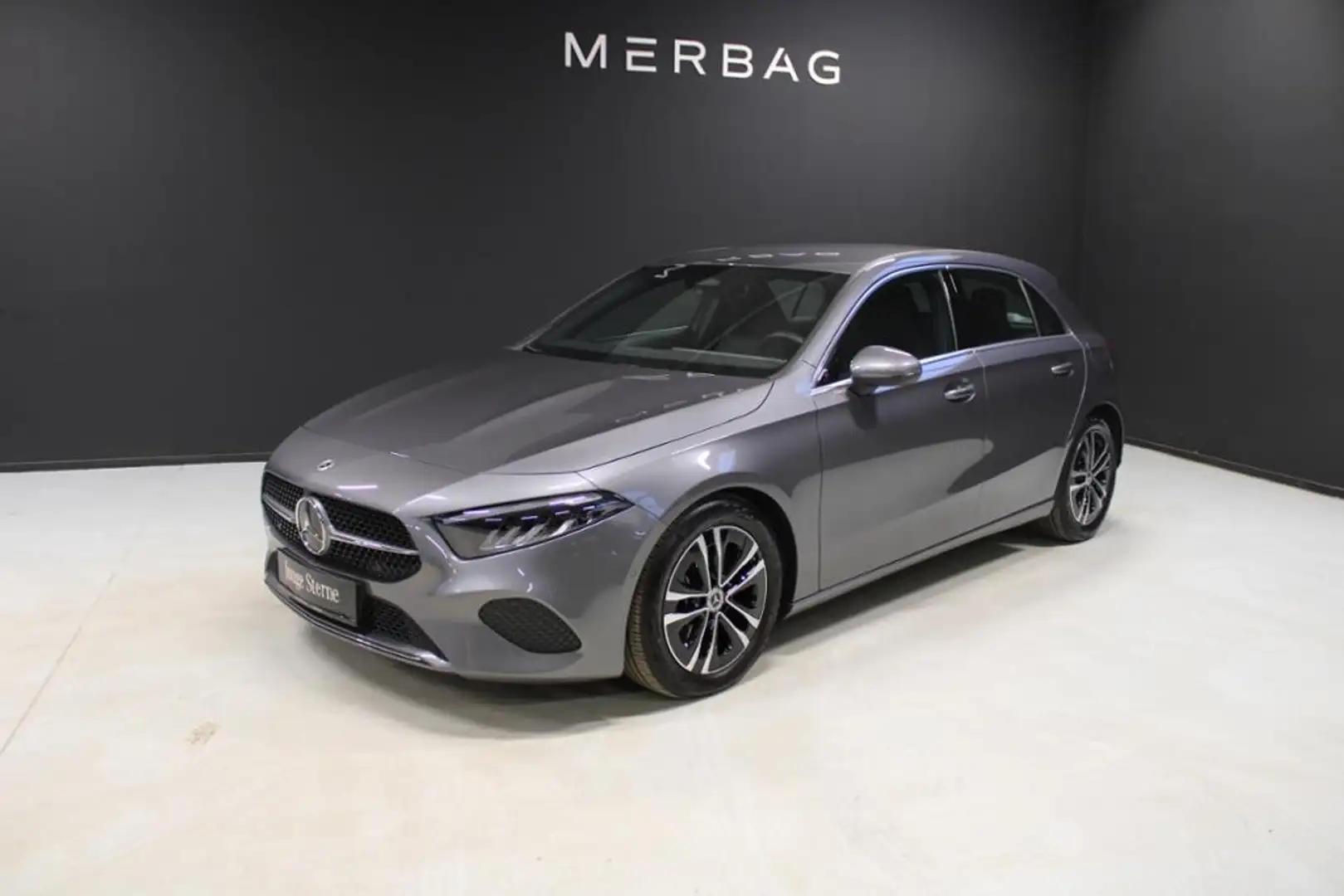 Mercedes-Benz A 200 d  *Progressive Sportsitze LED Kamera Navi Grau - 1