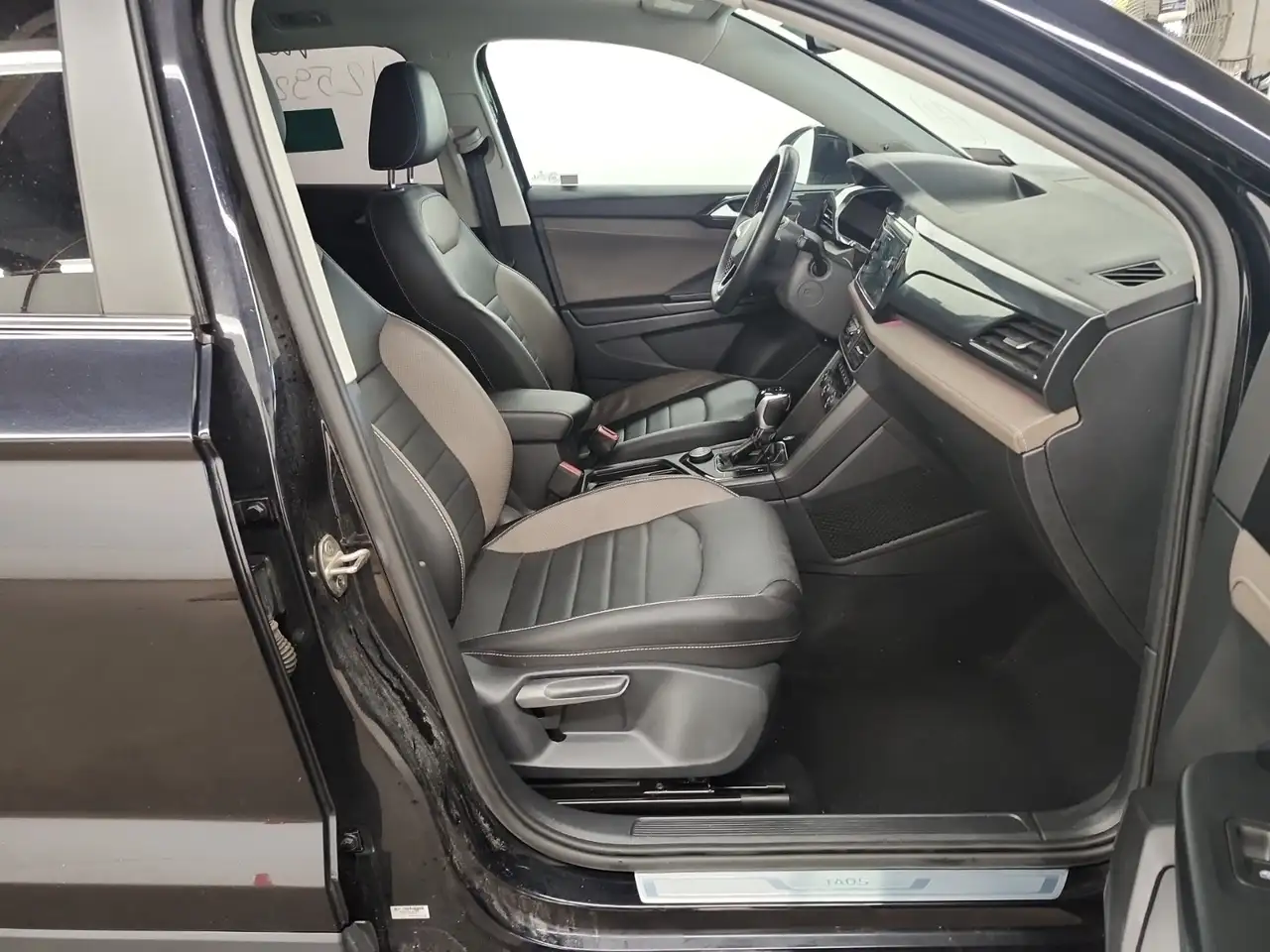 Volkswagen Taos снимка Volkswagen Taos