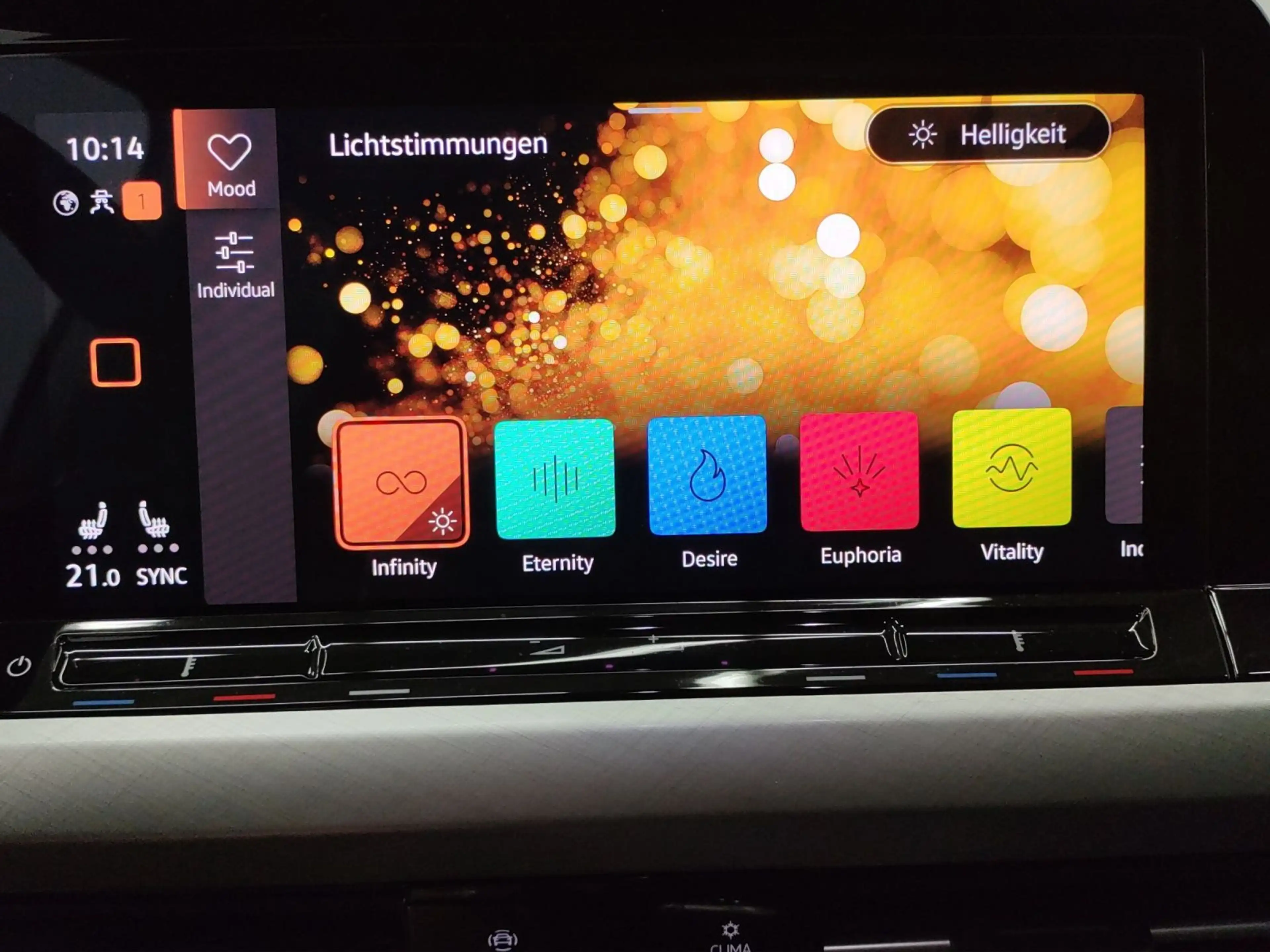 Volkswagen Golf Variant 2.0 TDI LIFE LED NAVI SHZ GJR — photo 14