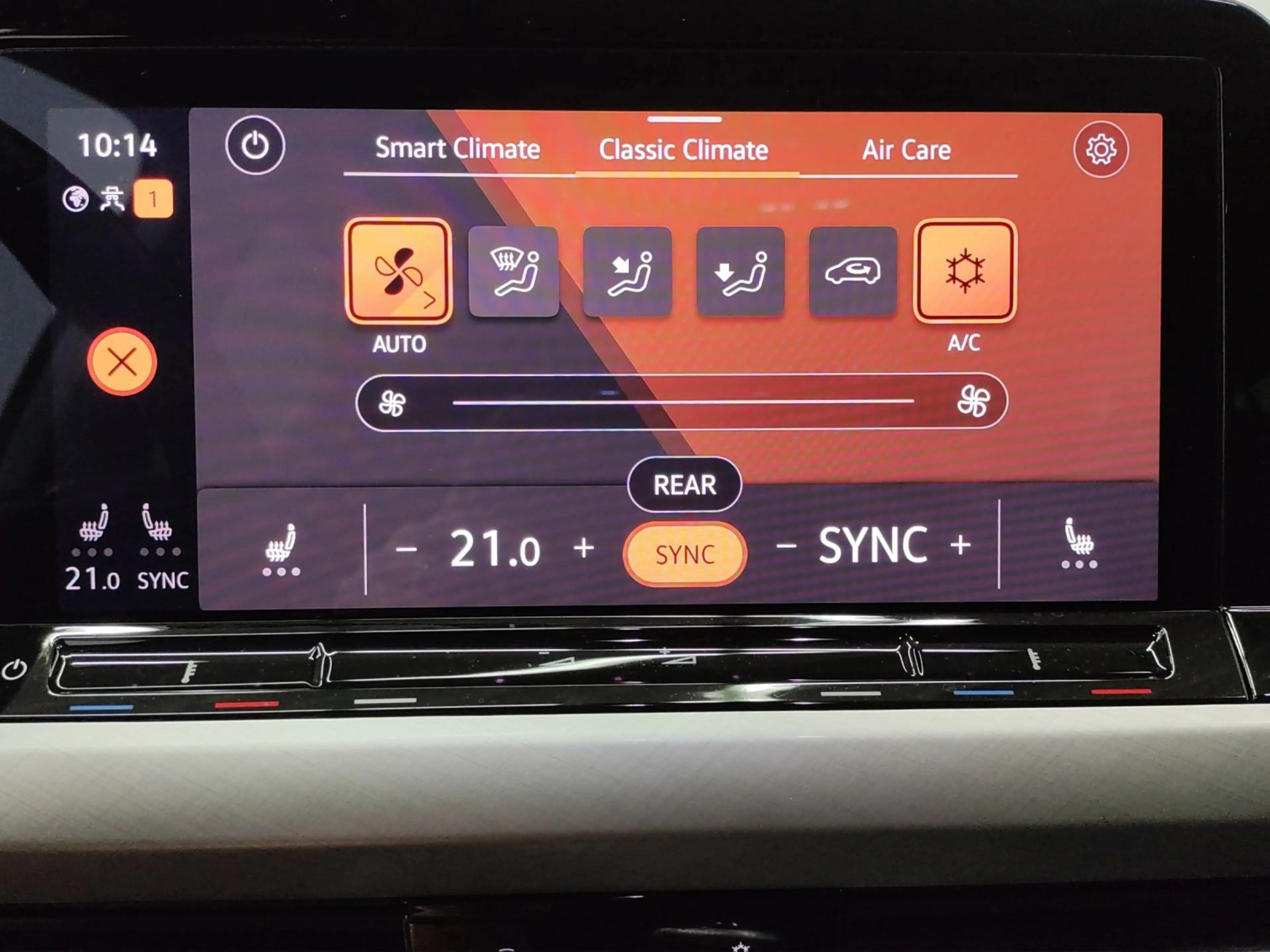 Volkswagen Golf Variant 2.0 TDI LIFE LED NAVI SHZ GJR — photo 15