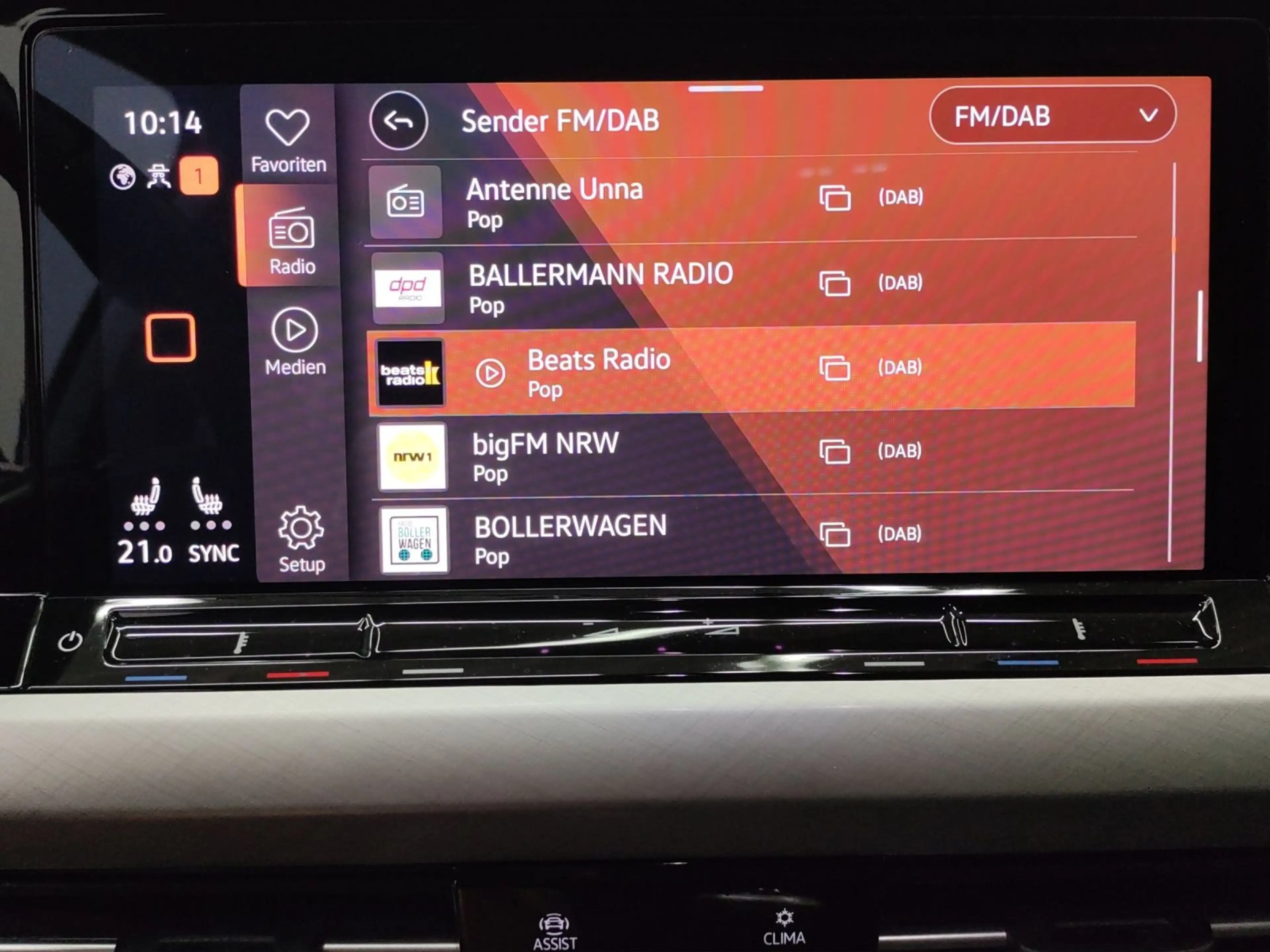 Volkswagen Golf Variant 2.0 TDI LIFE LED NAVI SHZ GJR — photo 13