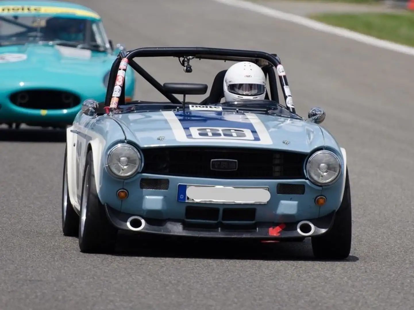 Triumph TR6 Blau - 2