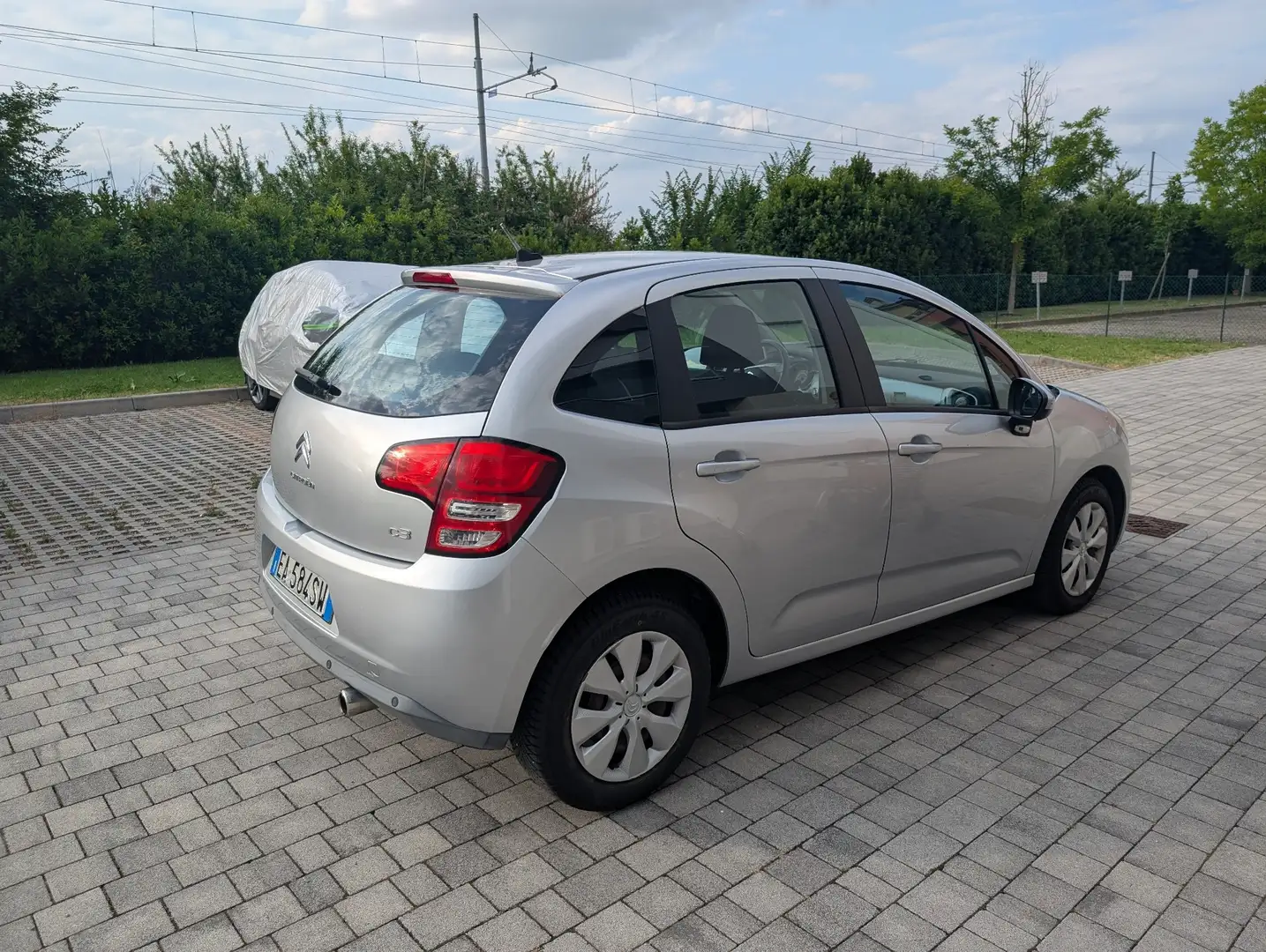 Citroen C3 VTi 95 Exclusive Grigio - 2